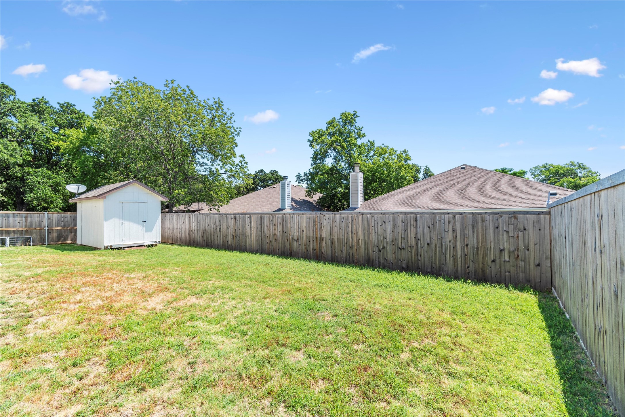 114 N Lakeview Drive