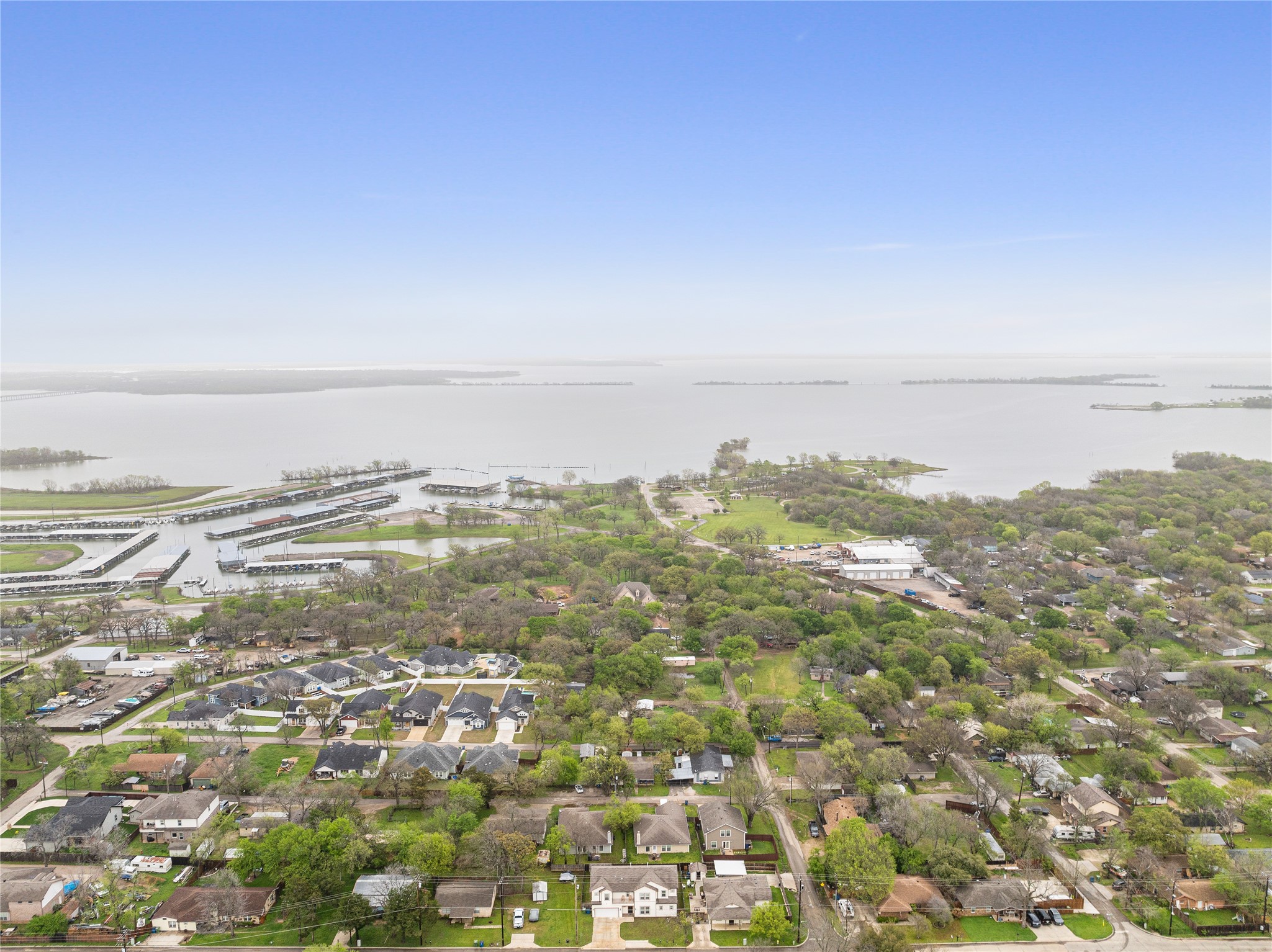 114 N Lakeview Drive