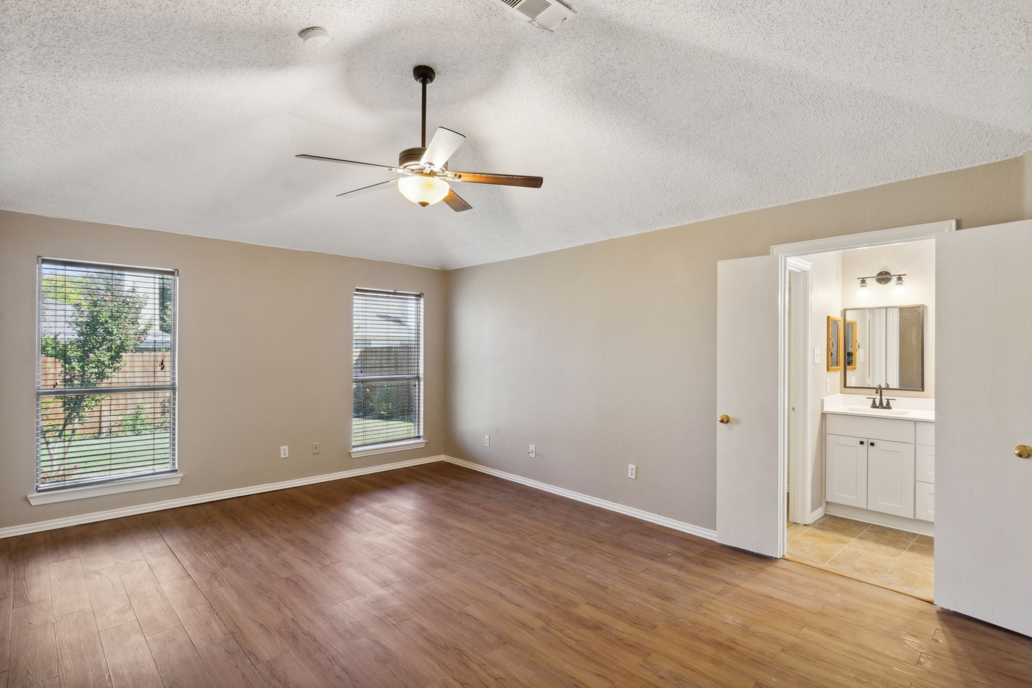 1509 Lakeshore Drive