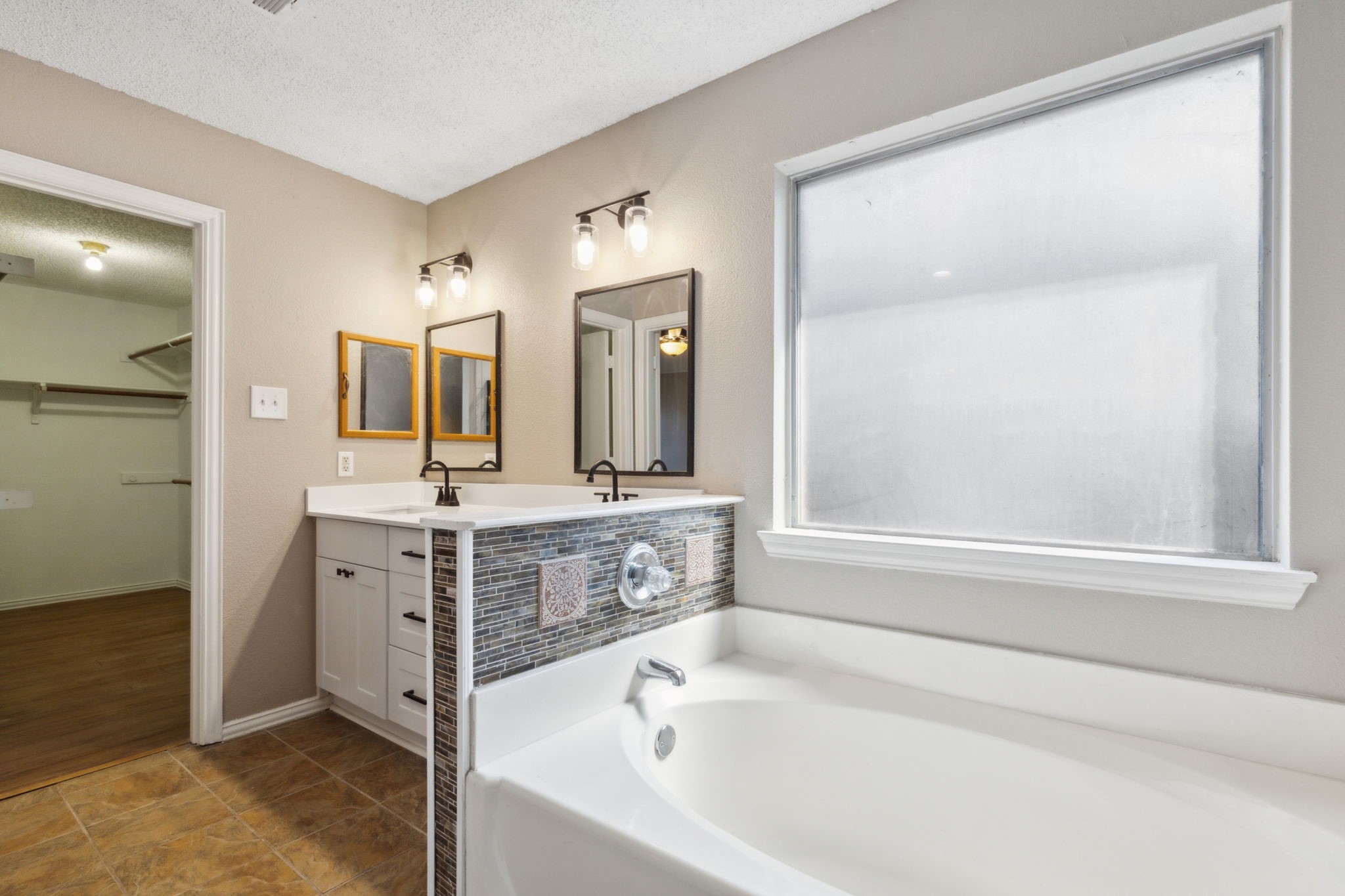 1509 Lakeshore Drive