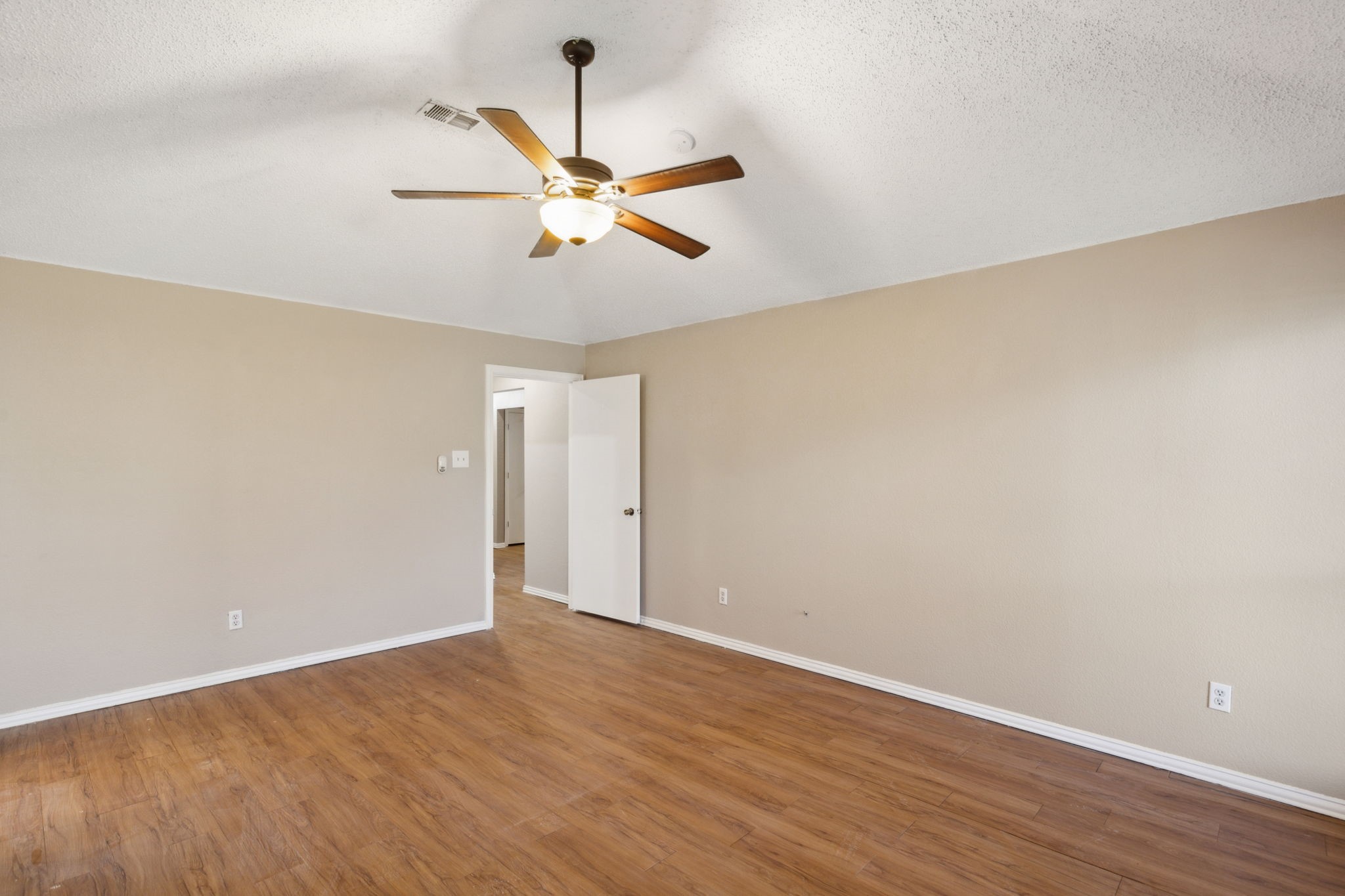1509 Lakeshore Drive