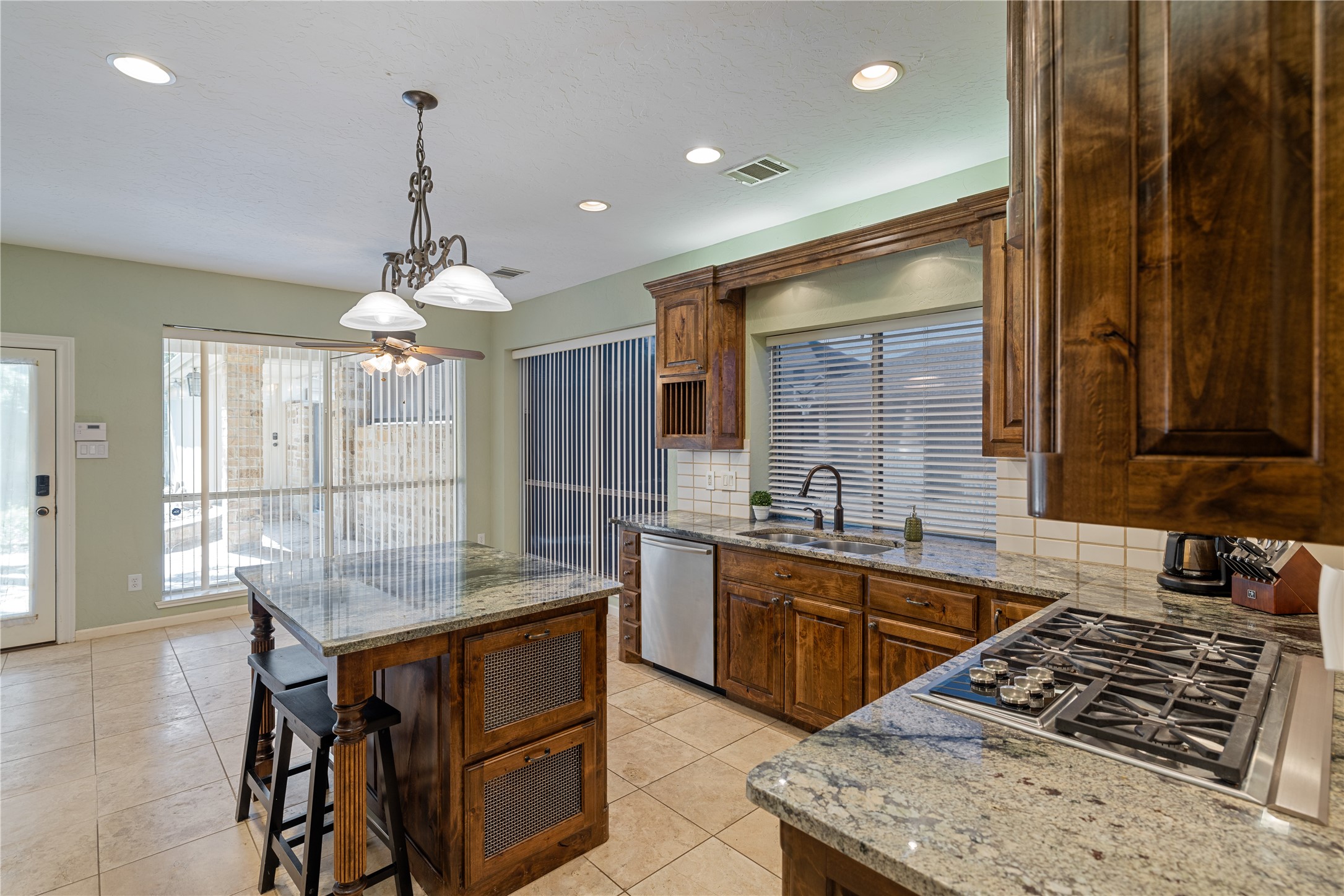 905 Silverthorne Trail
