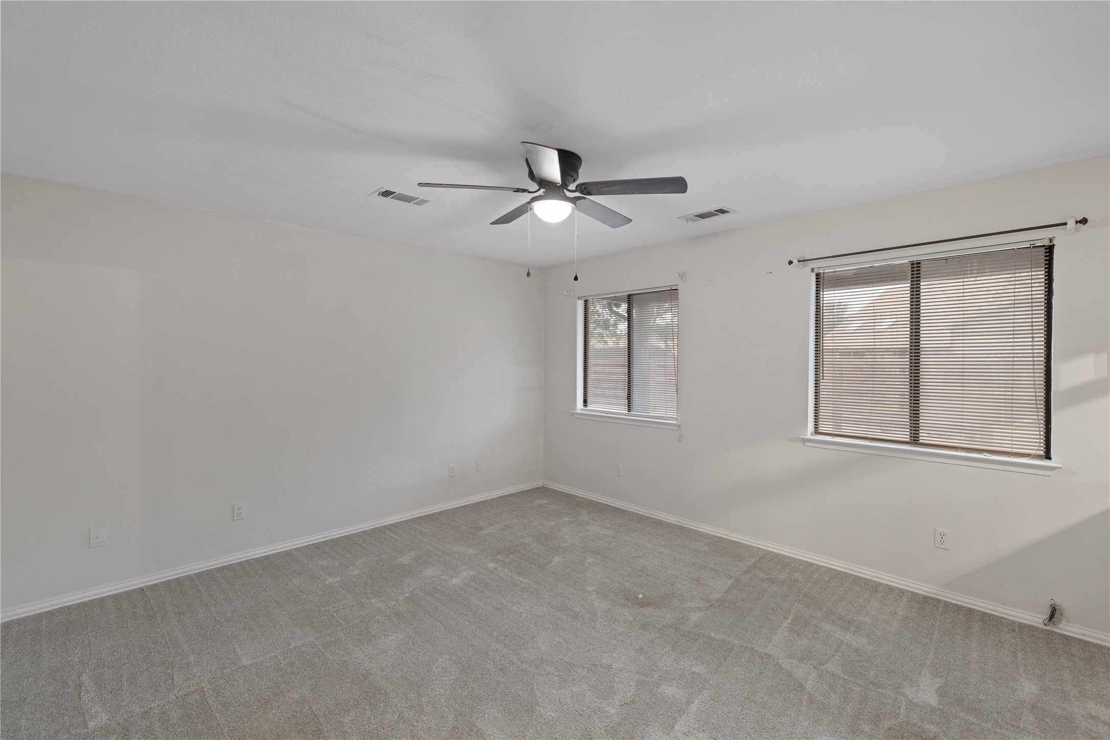 3207 Cliffview Drive