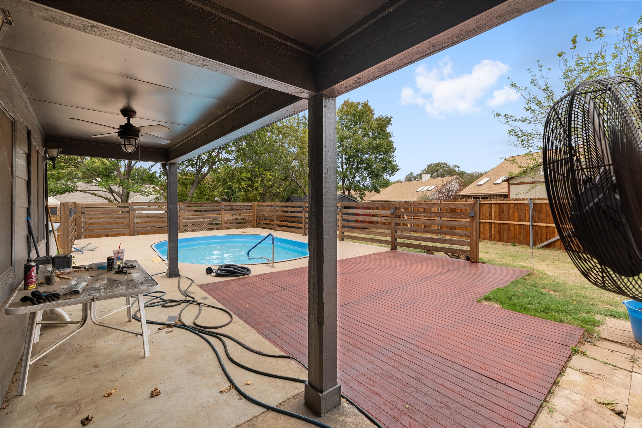 3207 Cliffview Drive