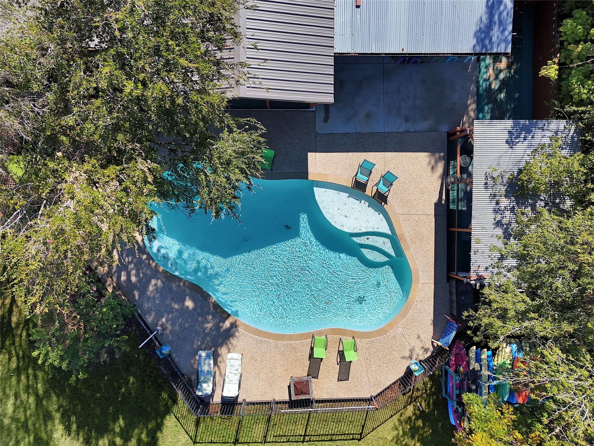 4507 N Shore Drive