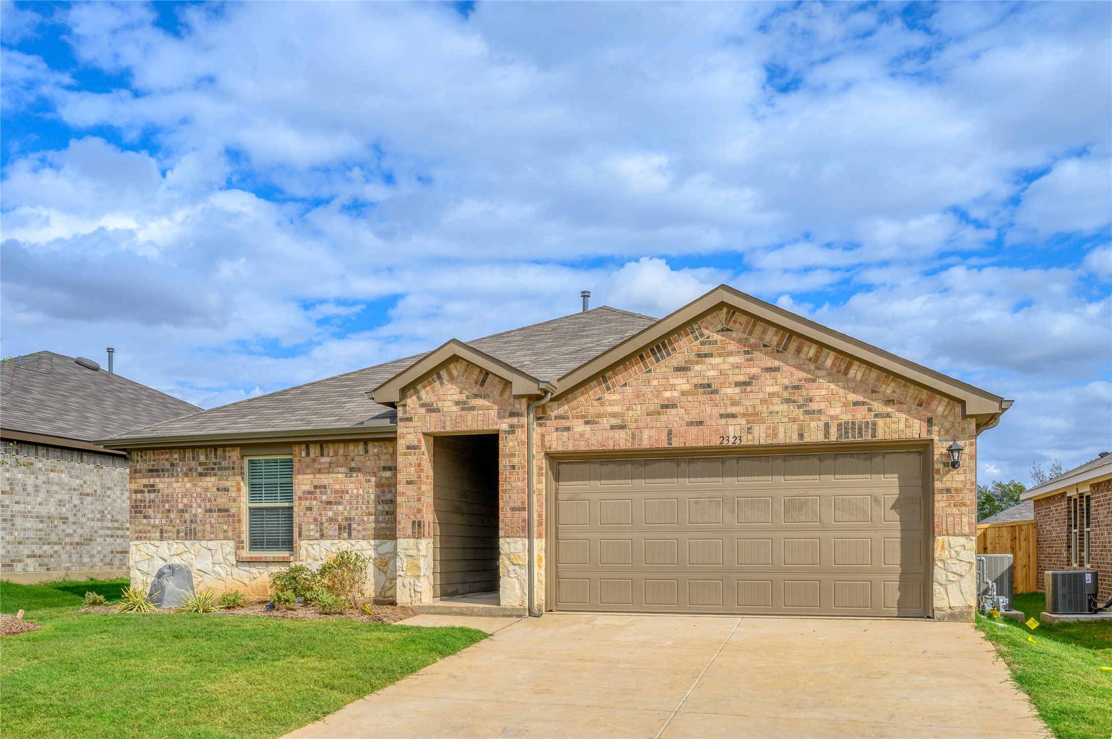 2323 Burleson Road