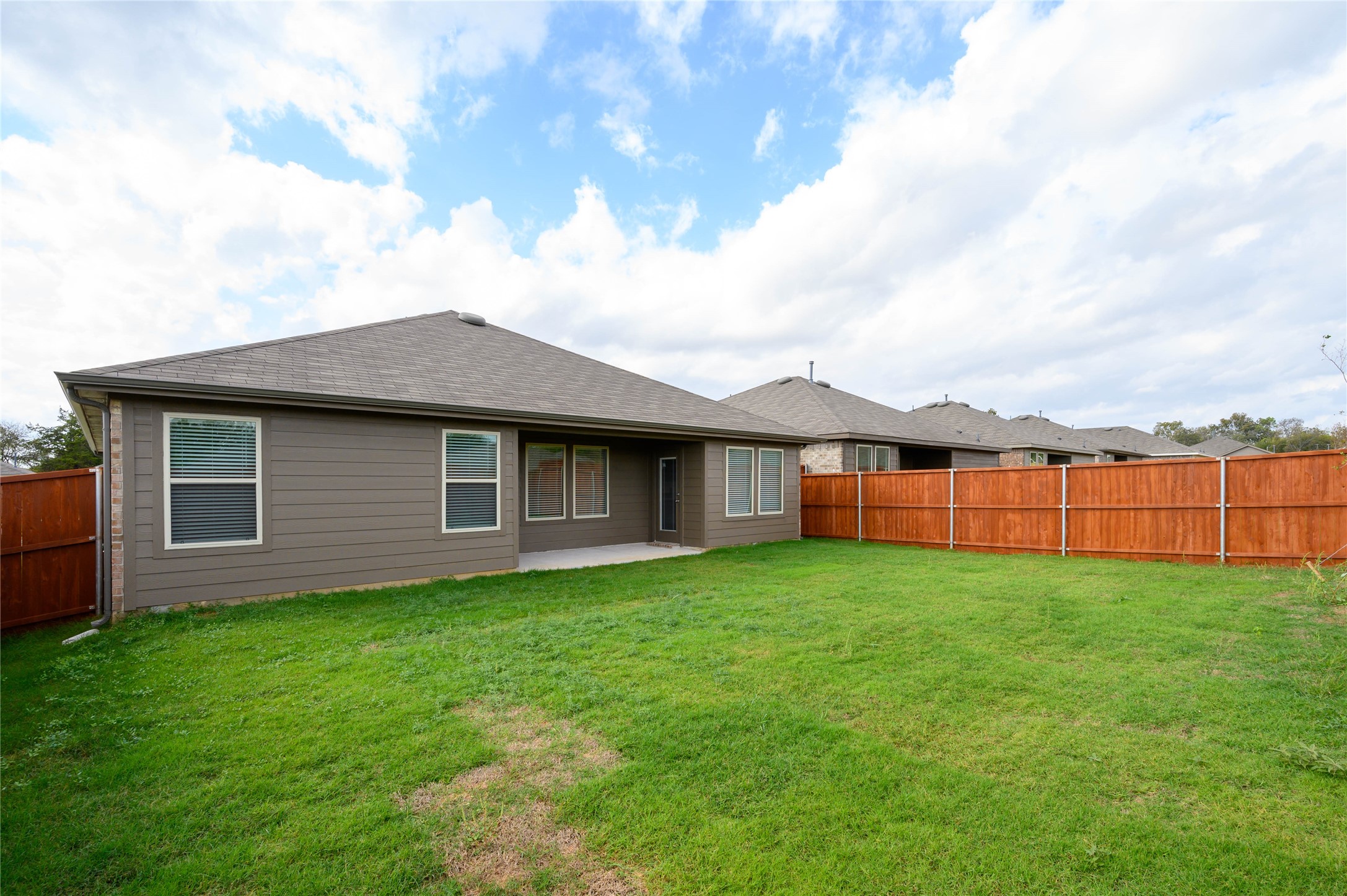 2323 Burleson Road