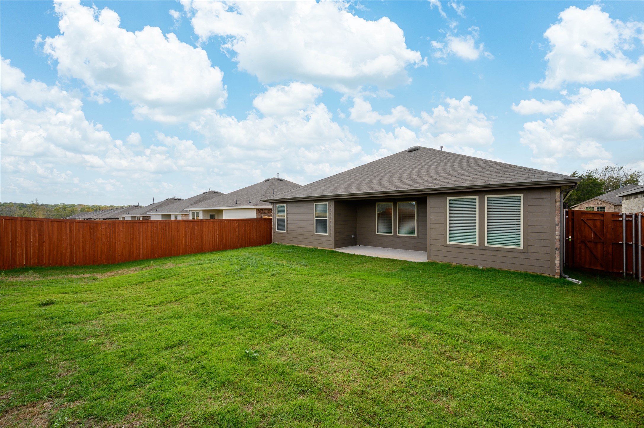 2323 Burleson Road