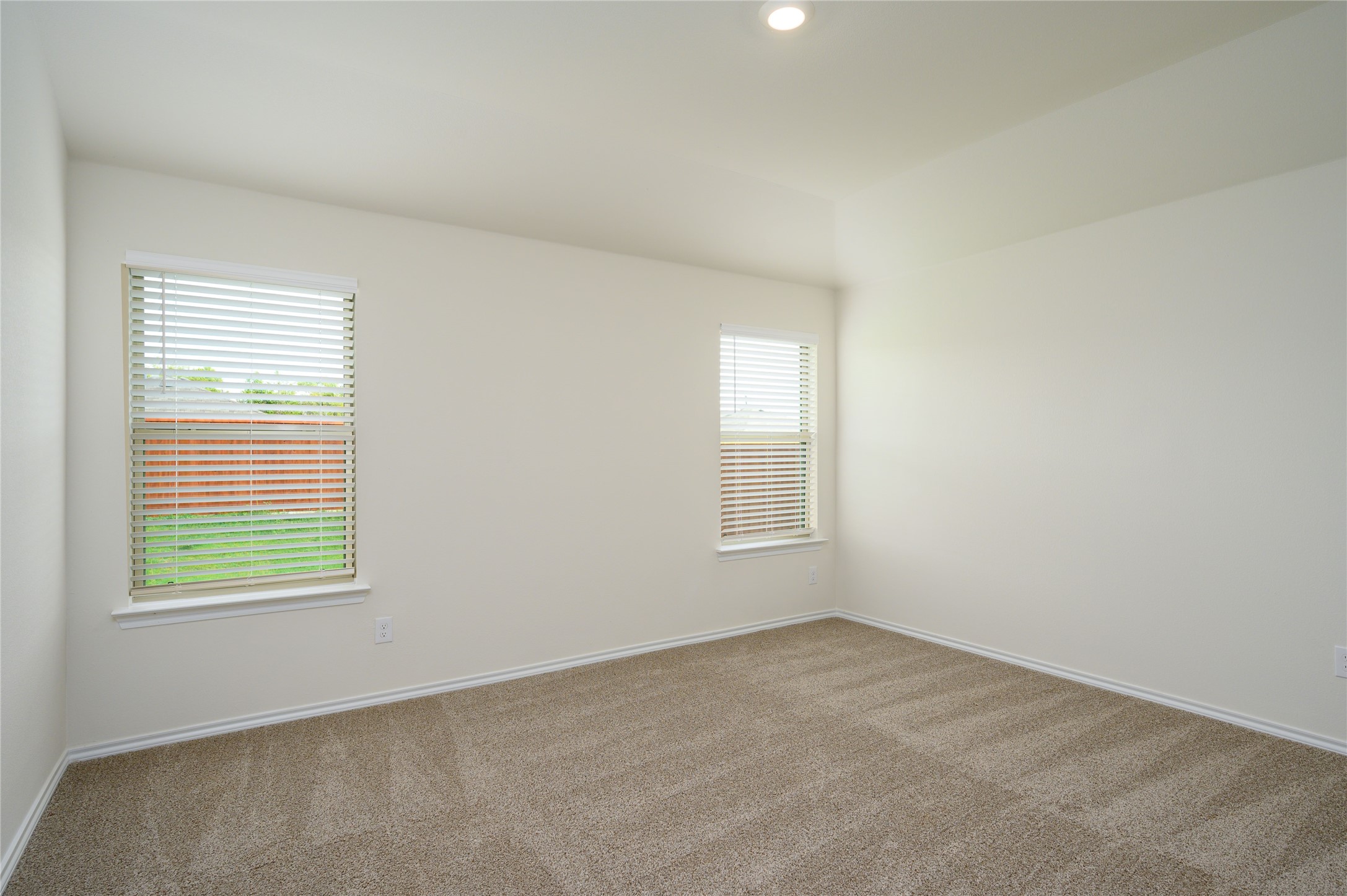 2323 Burleson Road