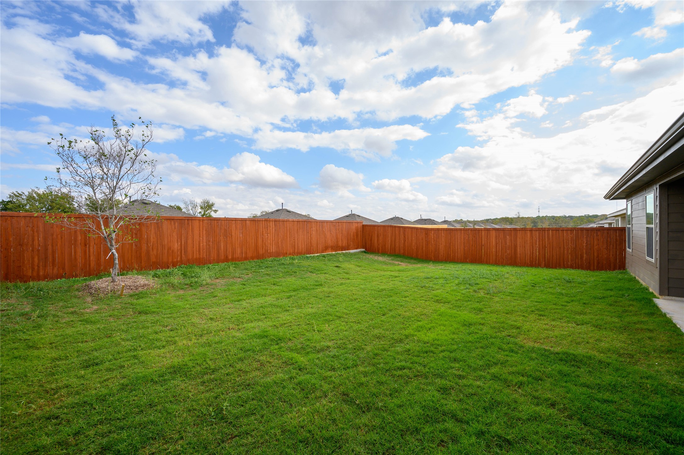2323 Burleson Road