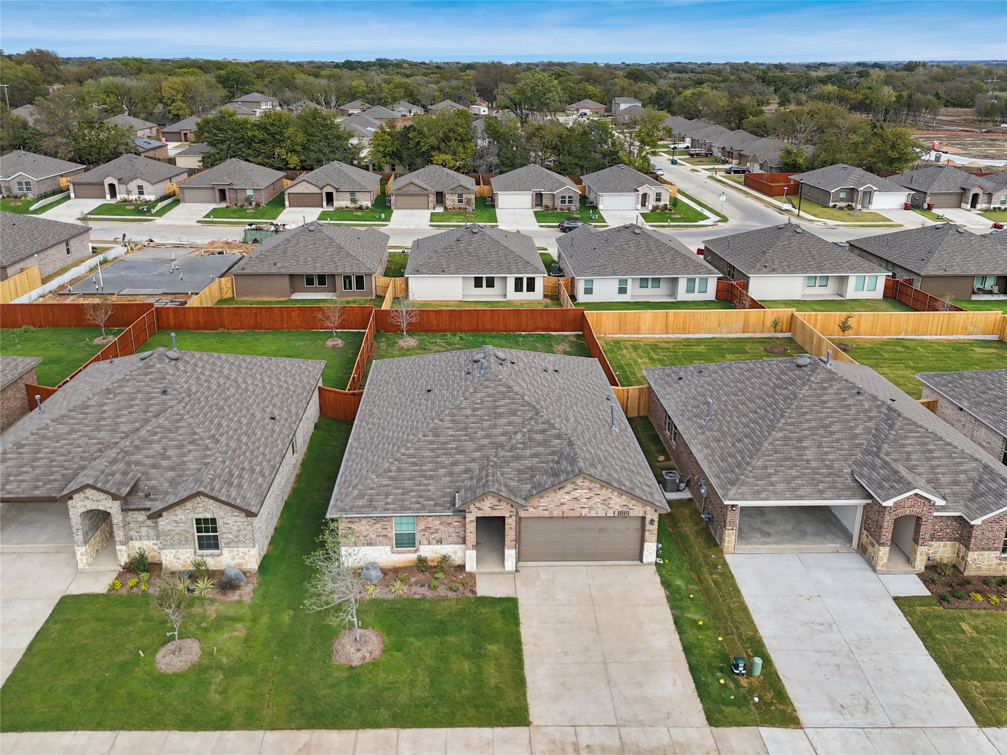 2323 Burleson Road