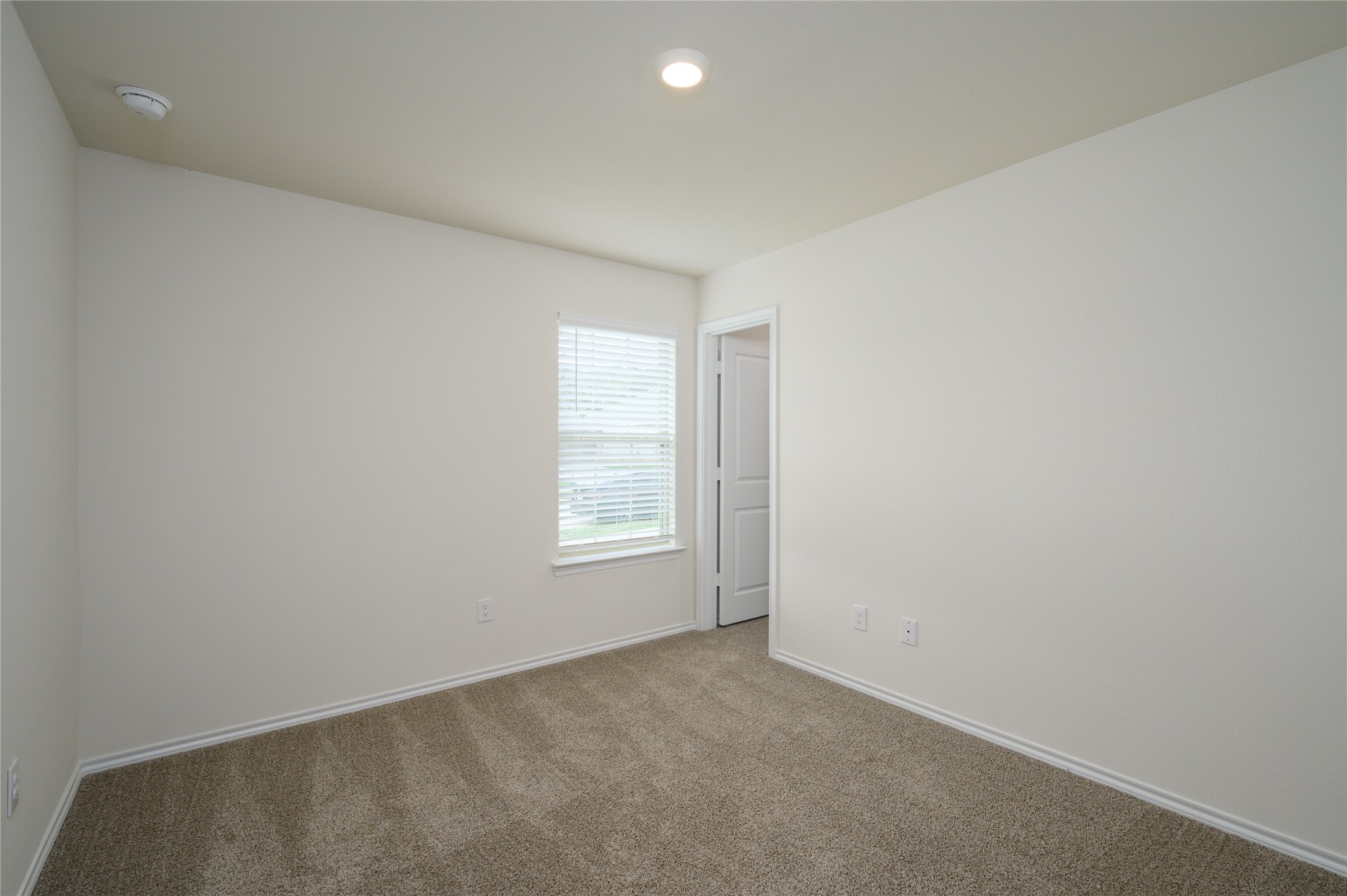 2323 Burleson Road
