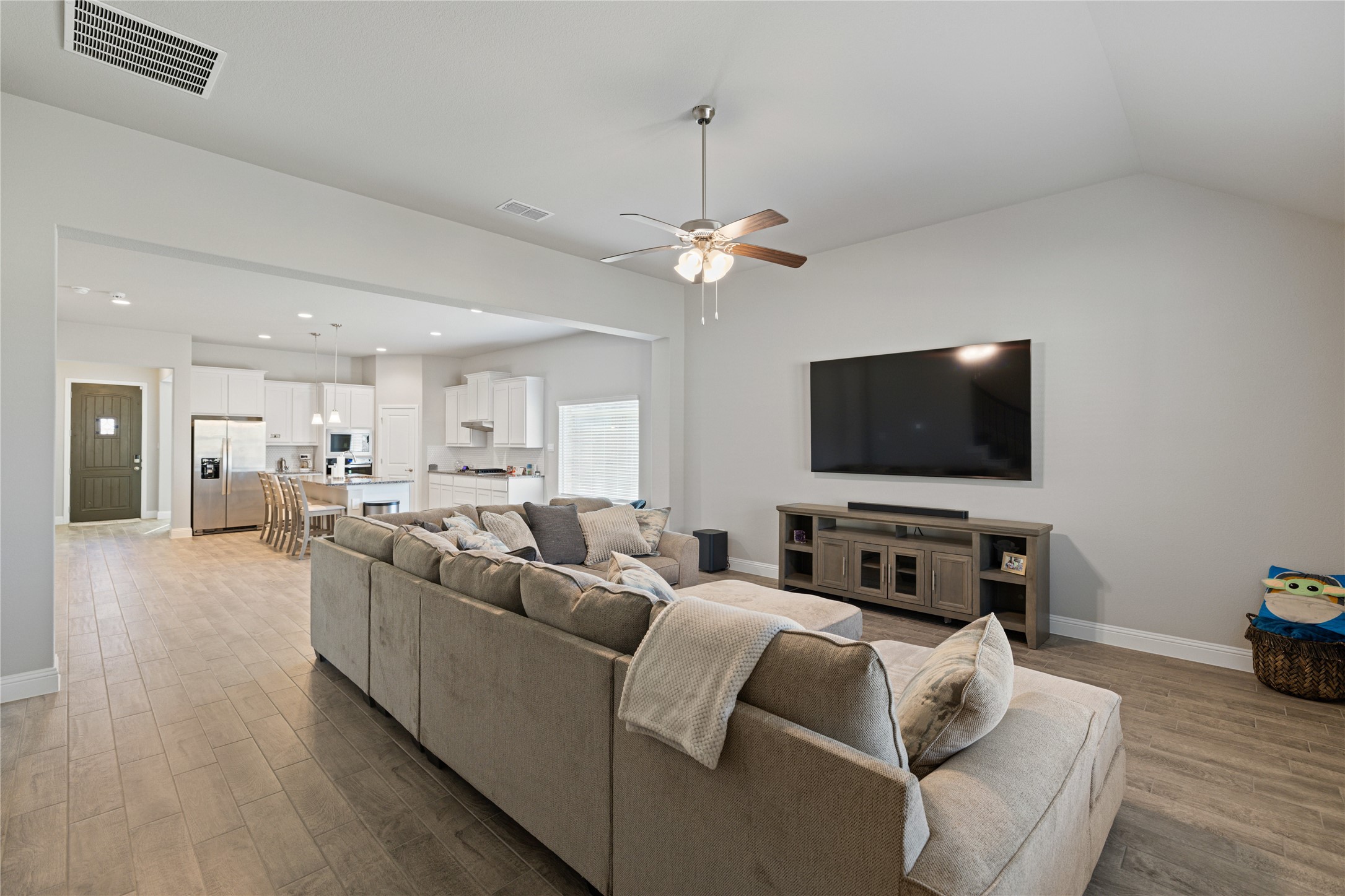 3008 Somerset Close Place