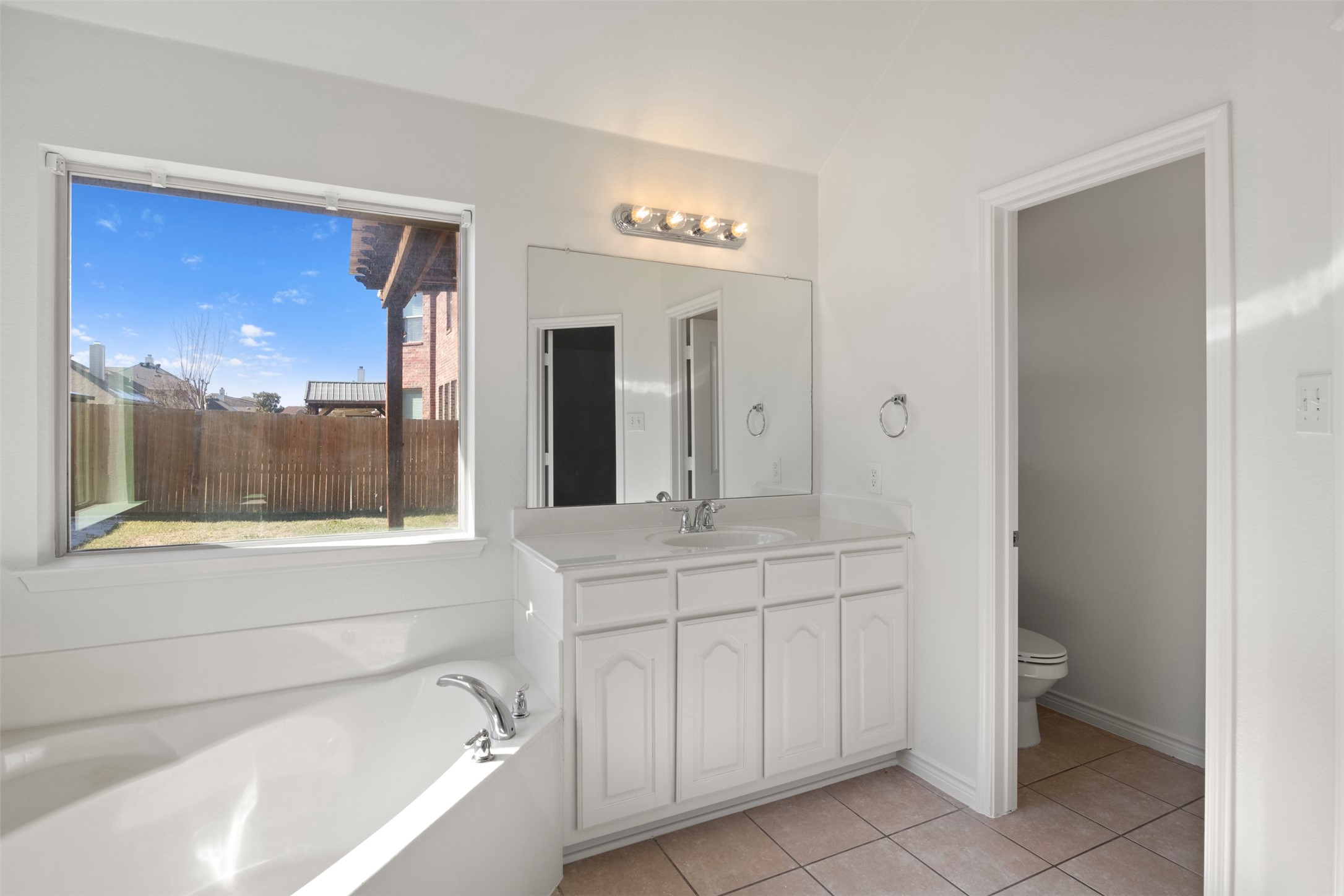 1704 Stonewick Drive