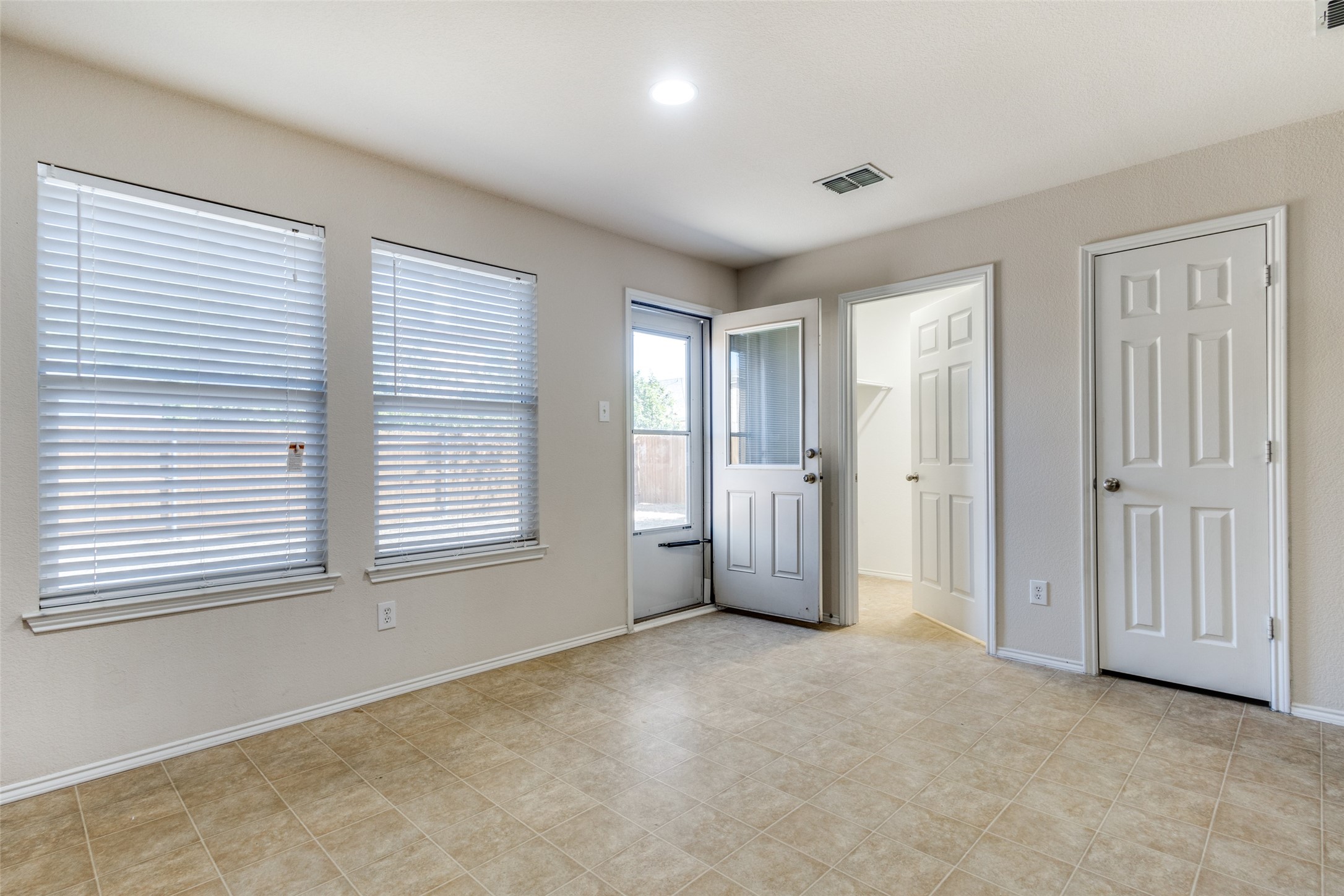 16504 Cowboy Trail