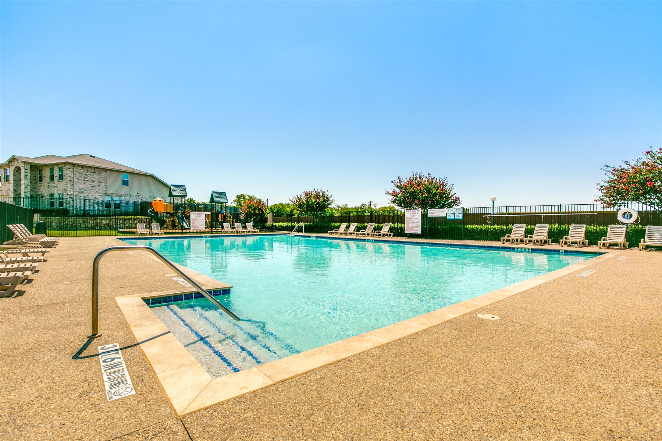 16504 Cowboy Trail