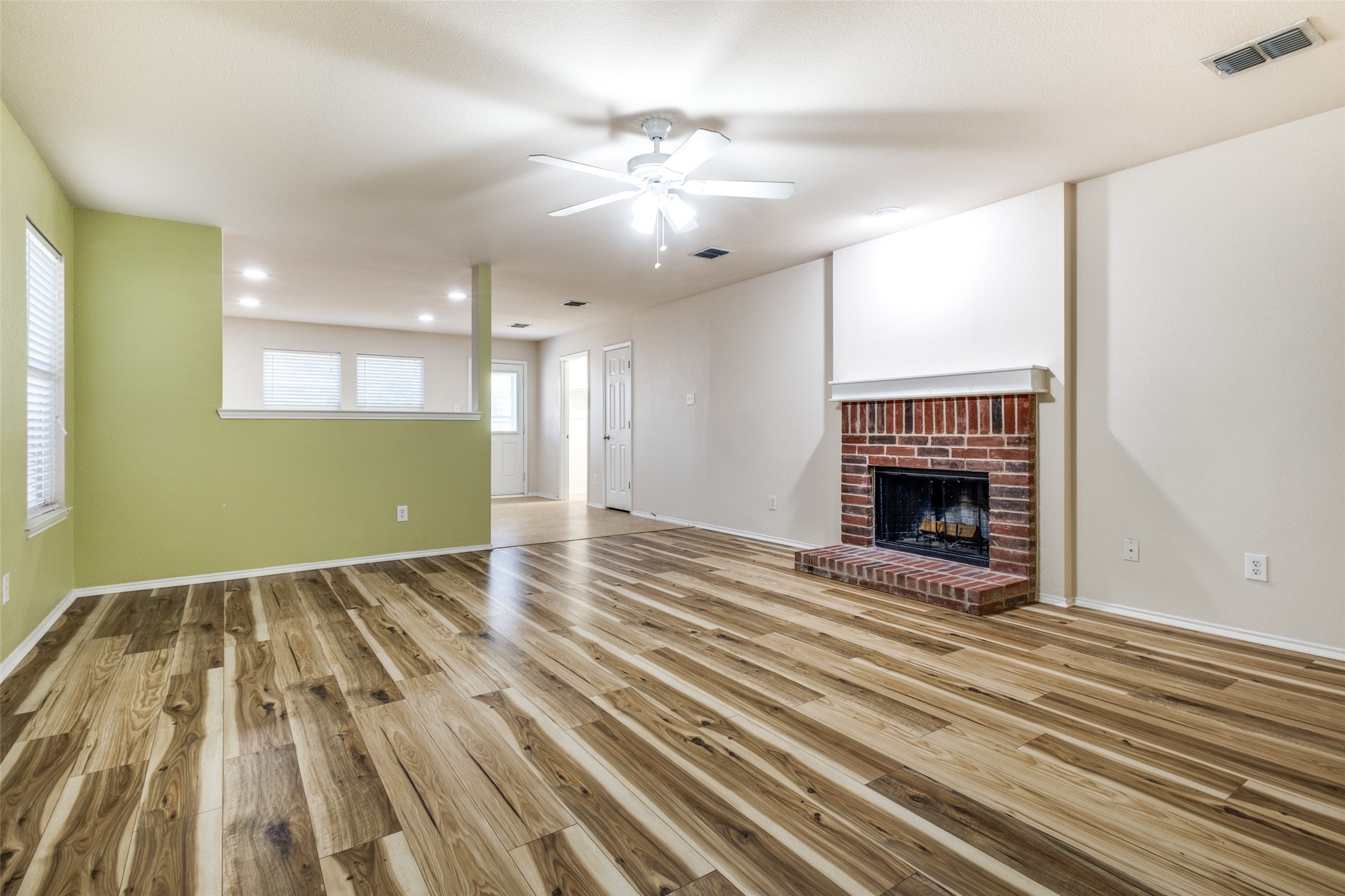 16504 Cowboy Trail