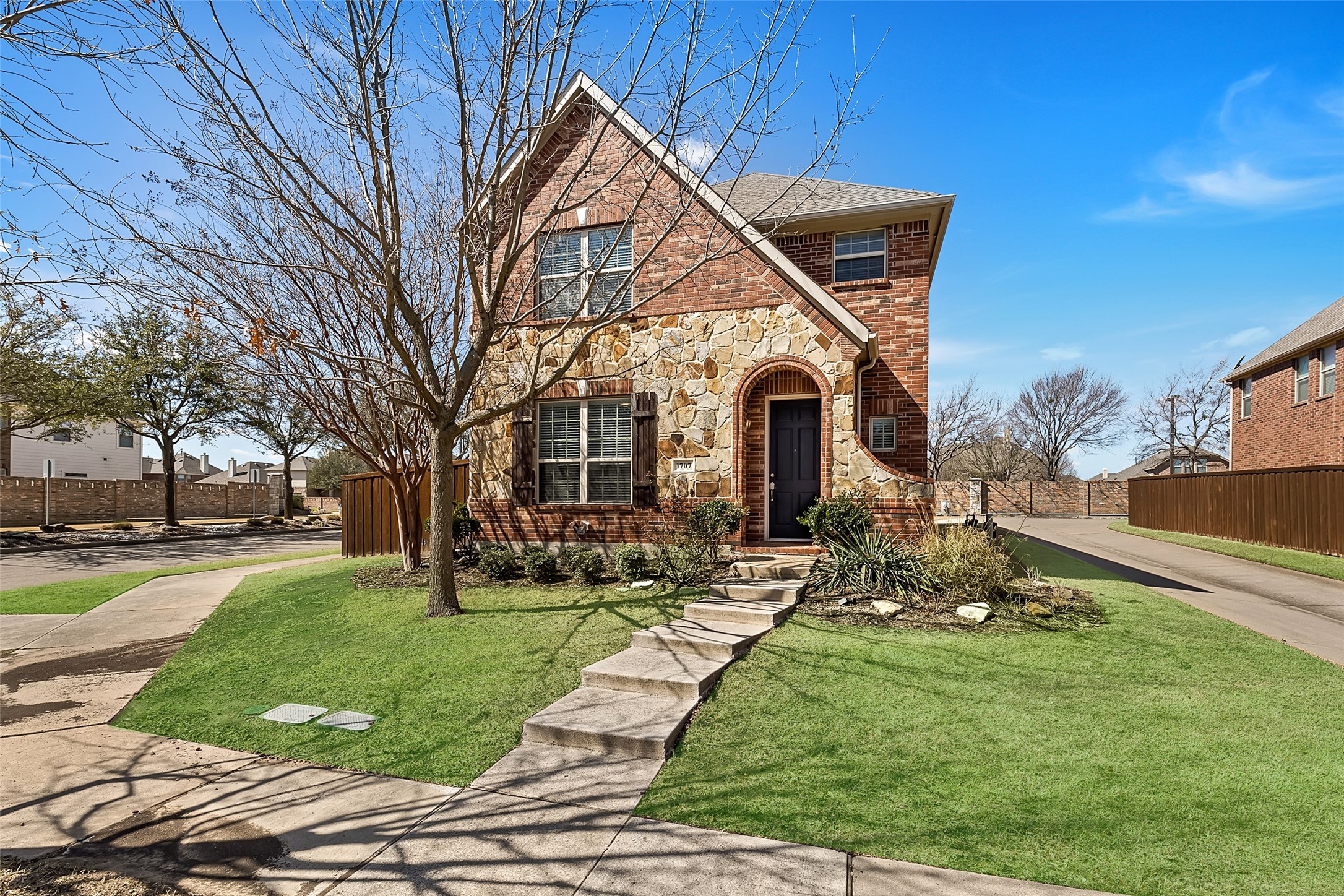 1707 Estacado Drive