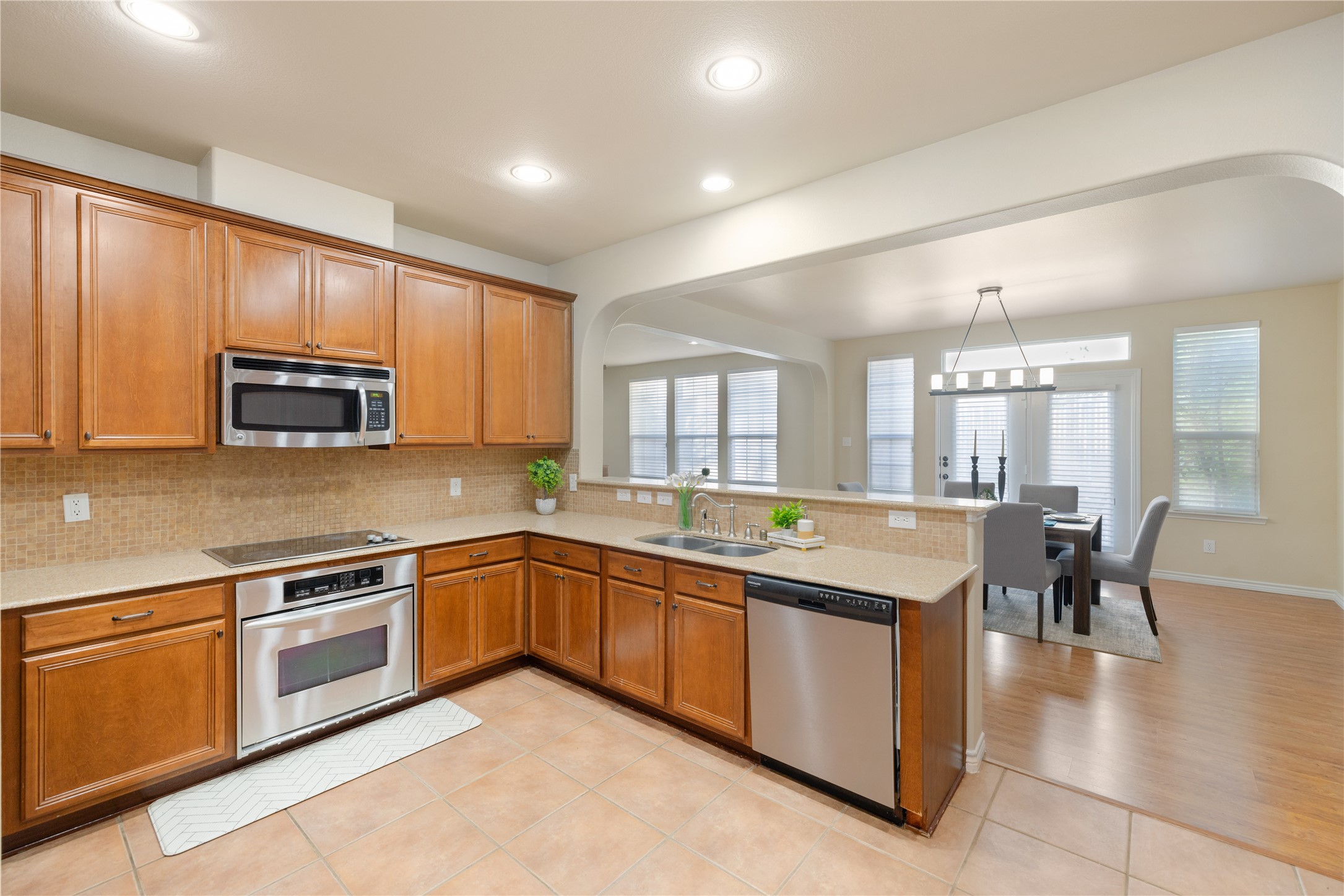 6525 Renewal Road