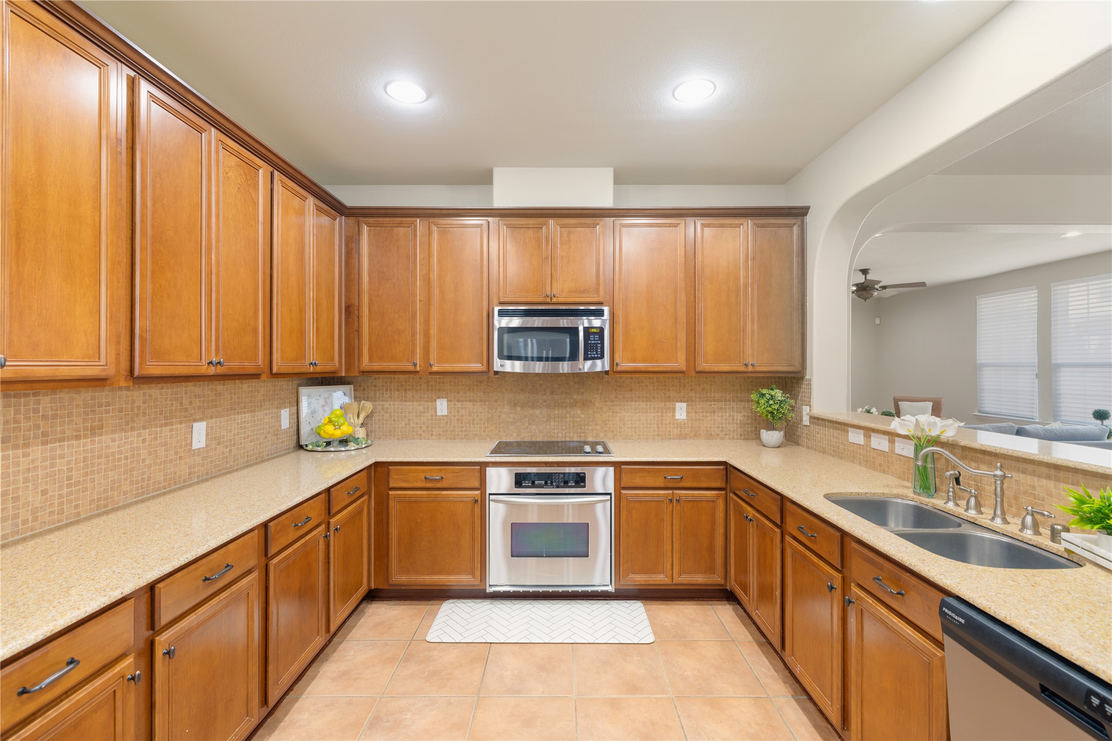 6525 Renewal Road