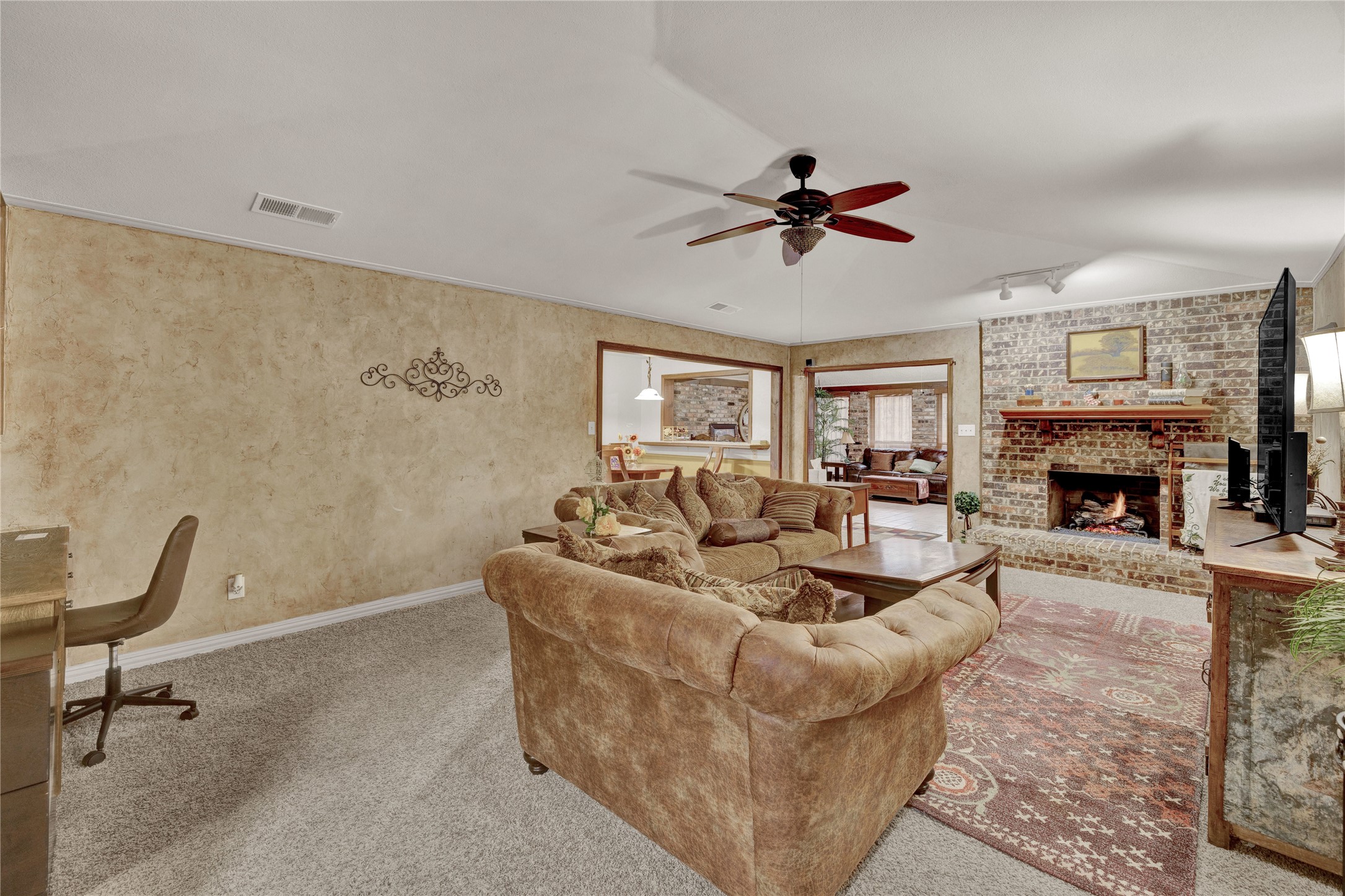 1925 Aspen Drive