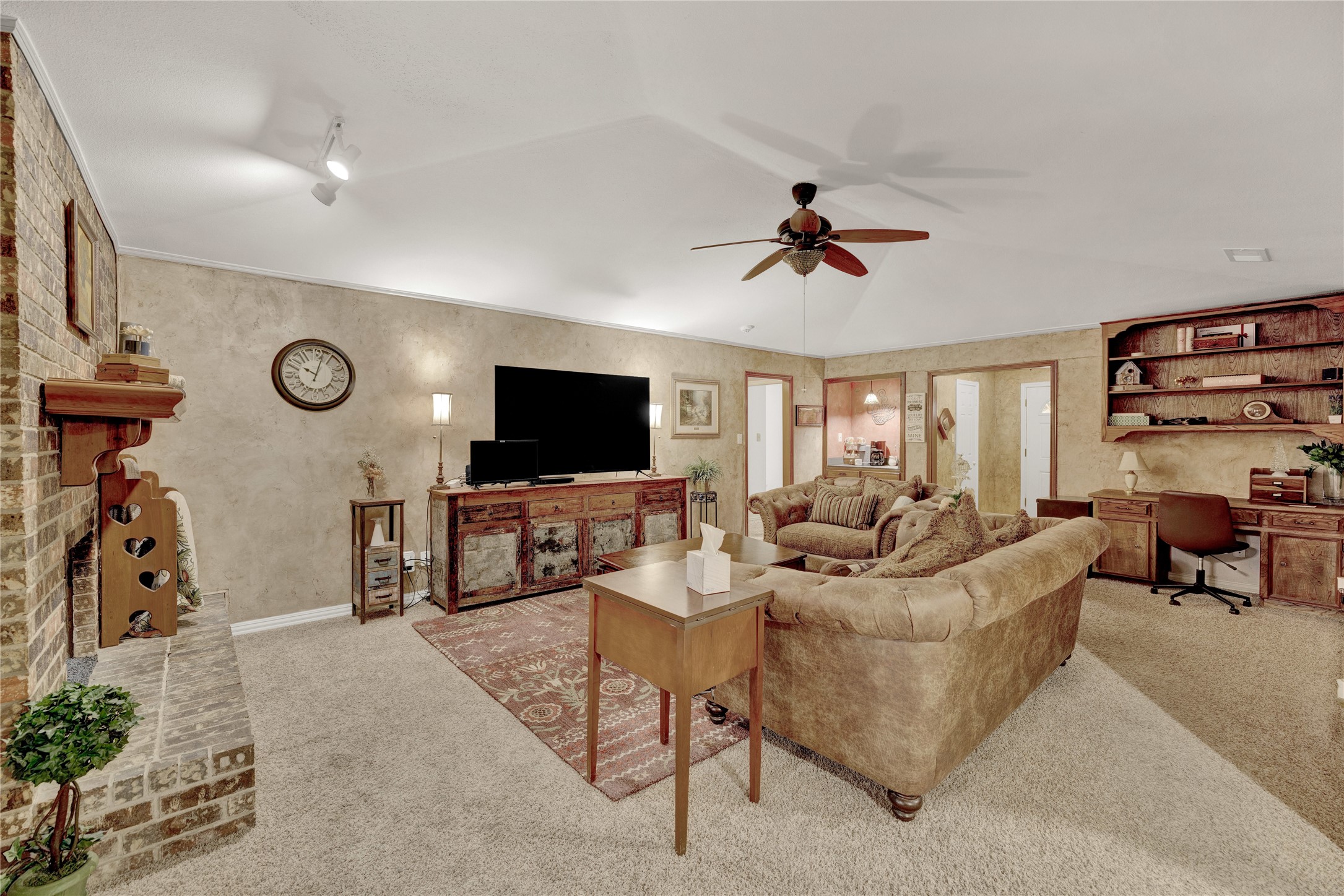 1925 Aspen Drive