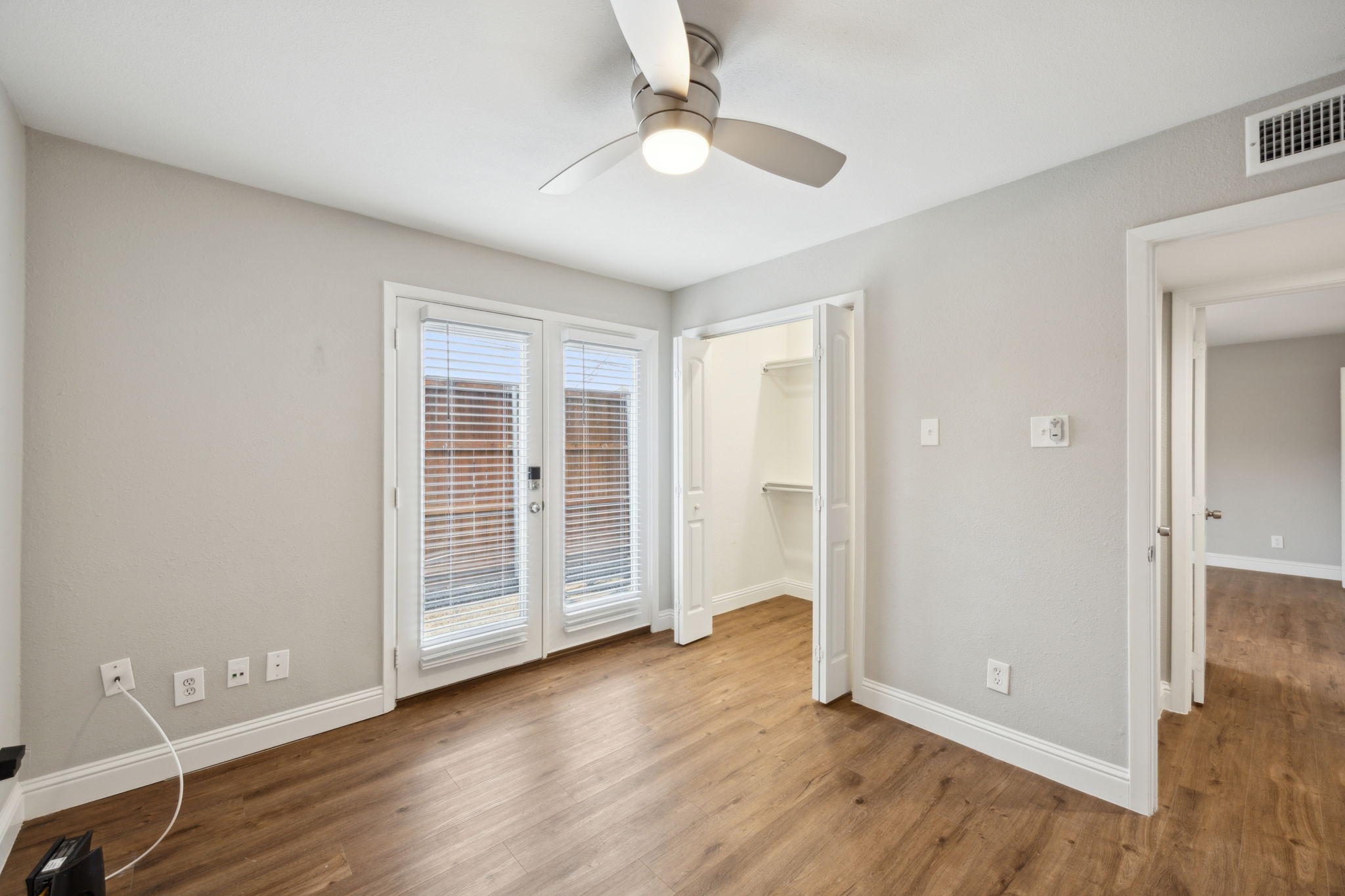 5931 E University Boulevard 123