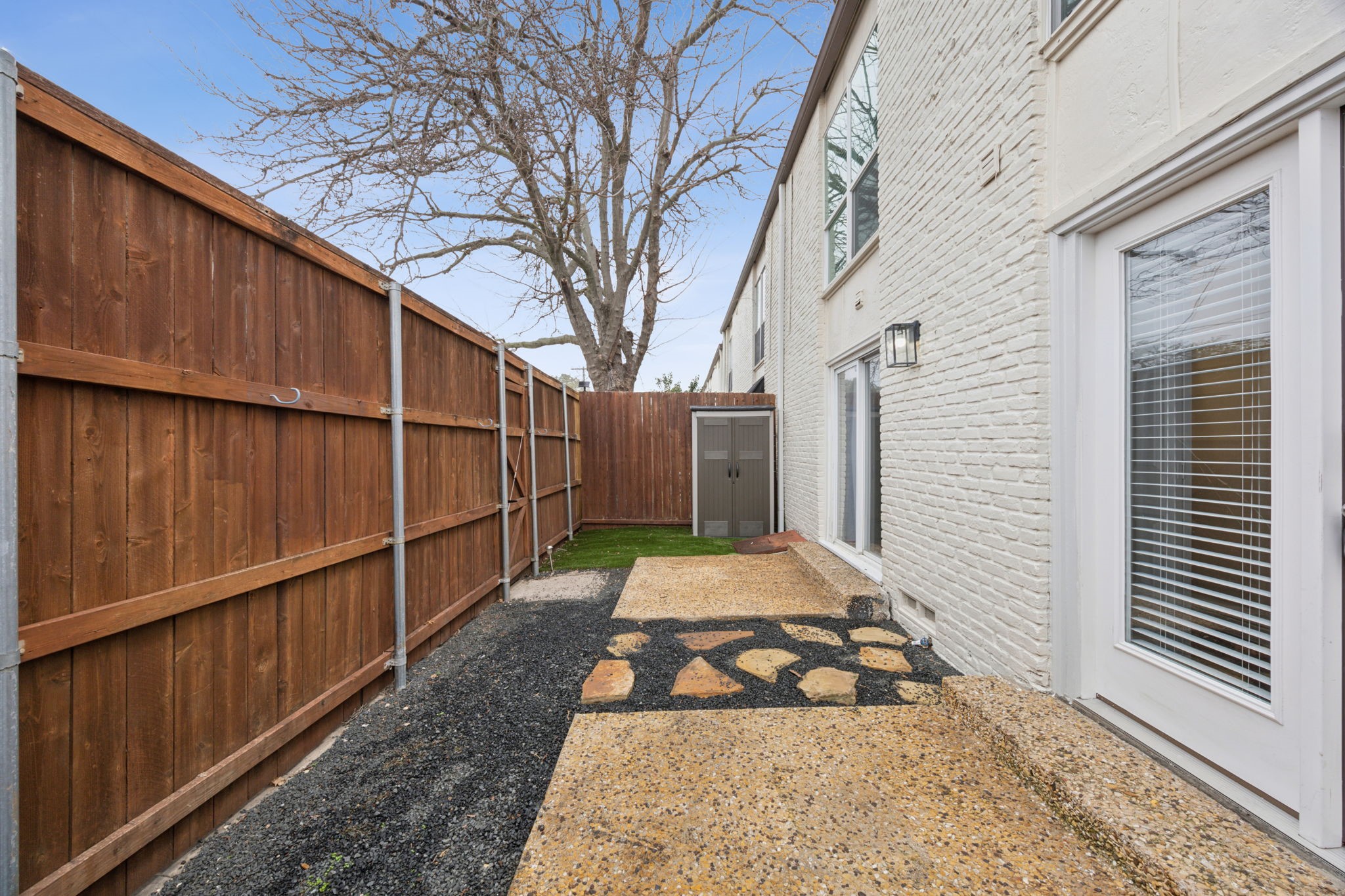 5931 E University Boulevard 123