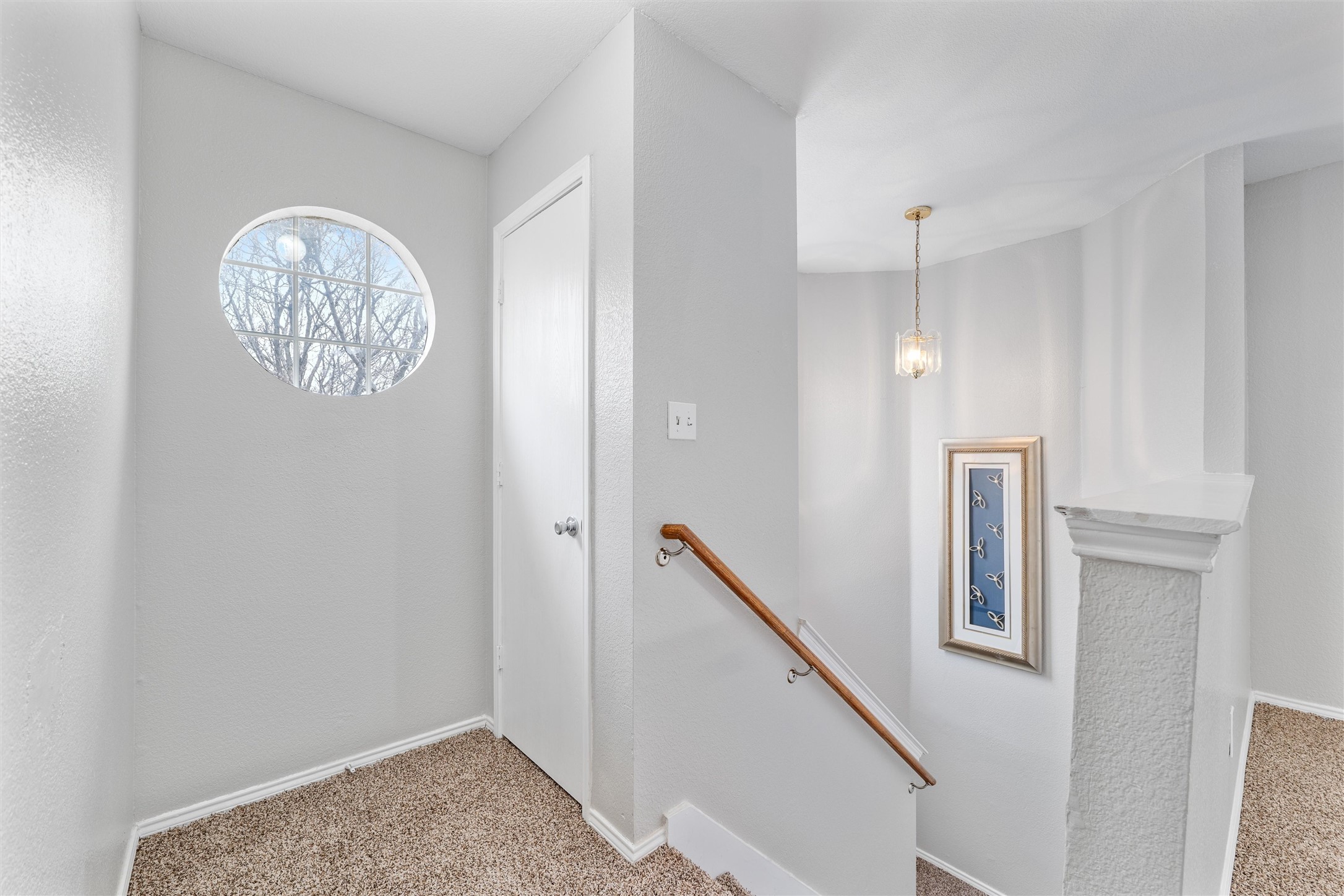 901 Dixon Lane