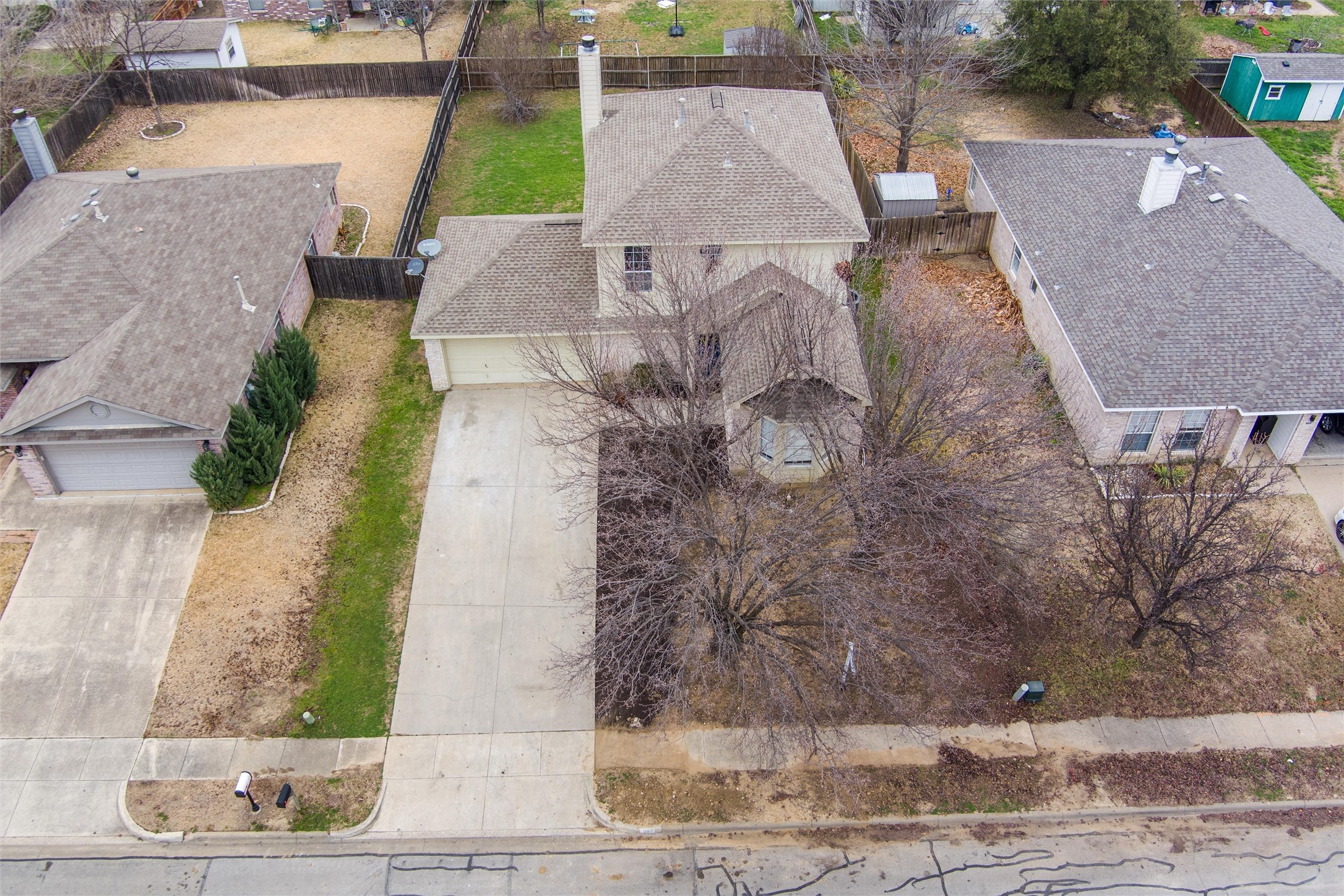 901 Dixon Lane