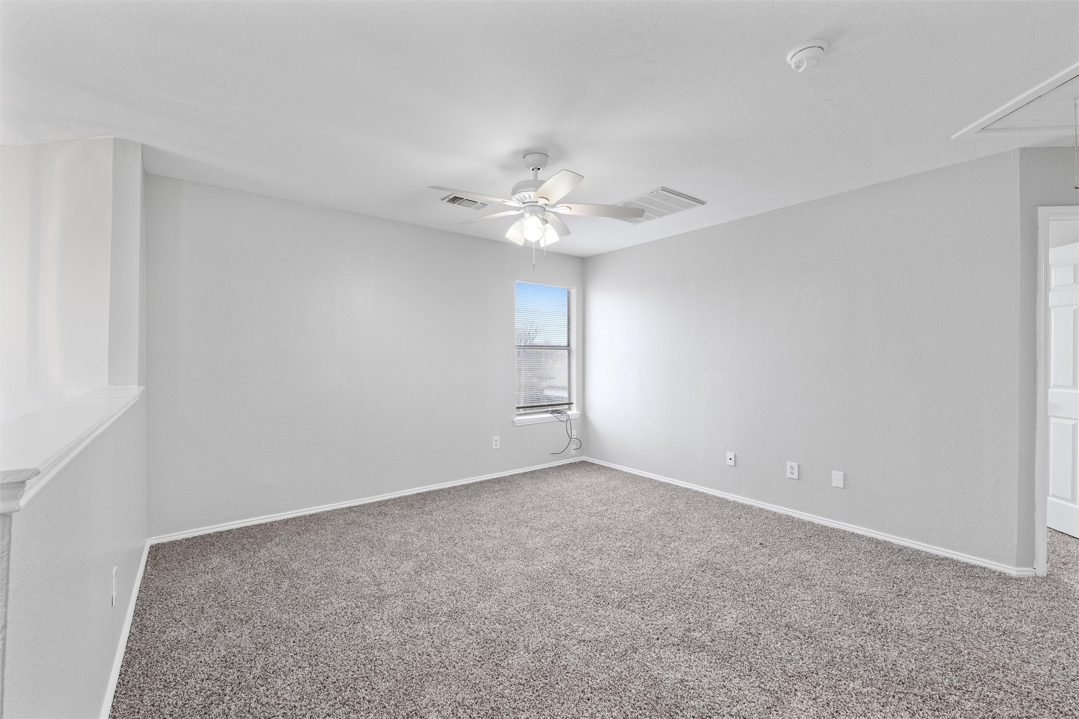 901 Dixon Lane