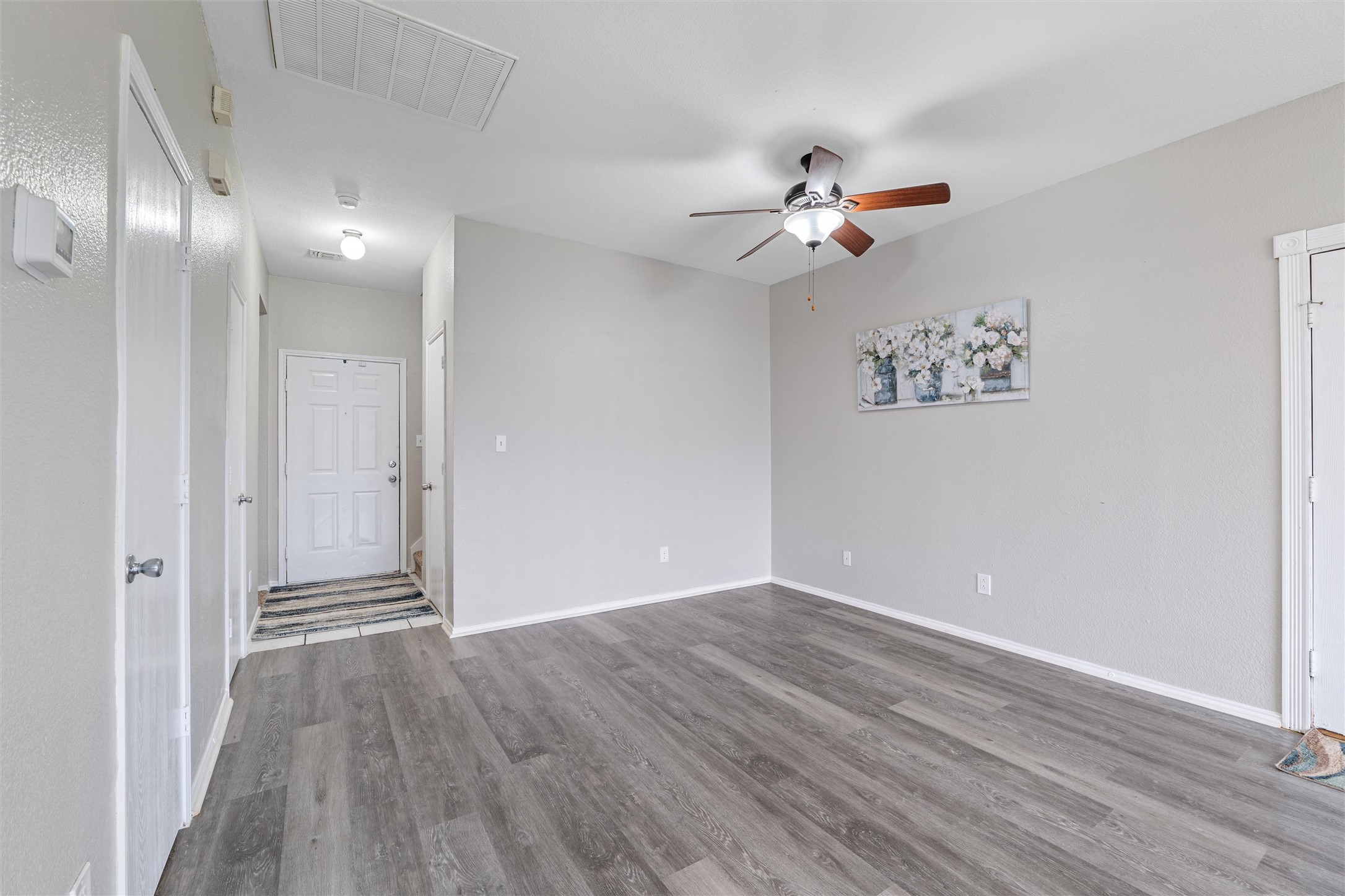 901 Dixon Lane