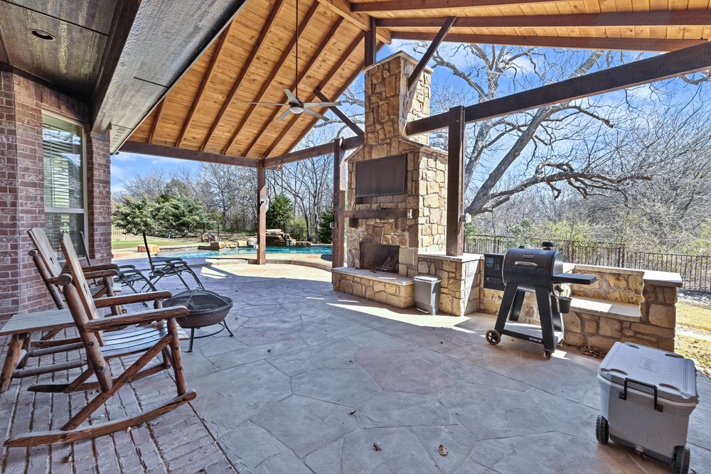 2885 Forest Hills Drive