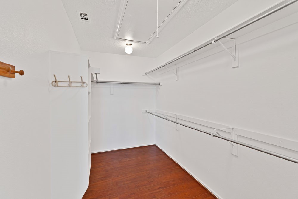 1407 Sutton Drive