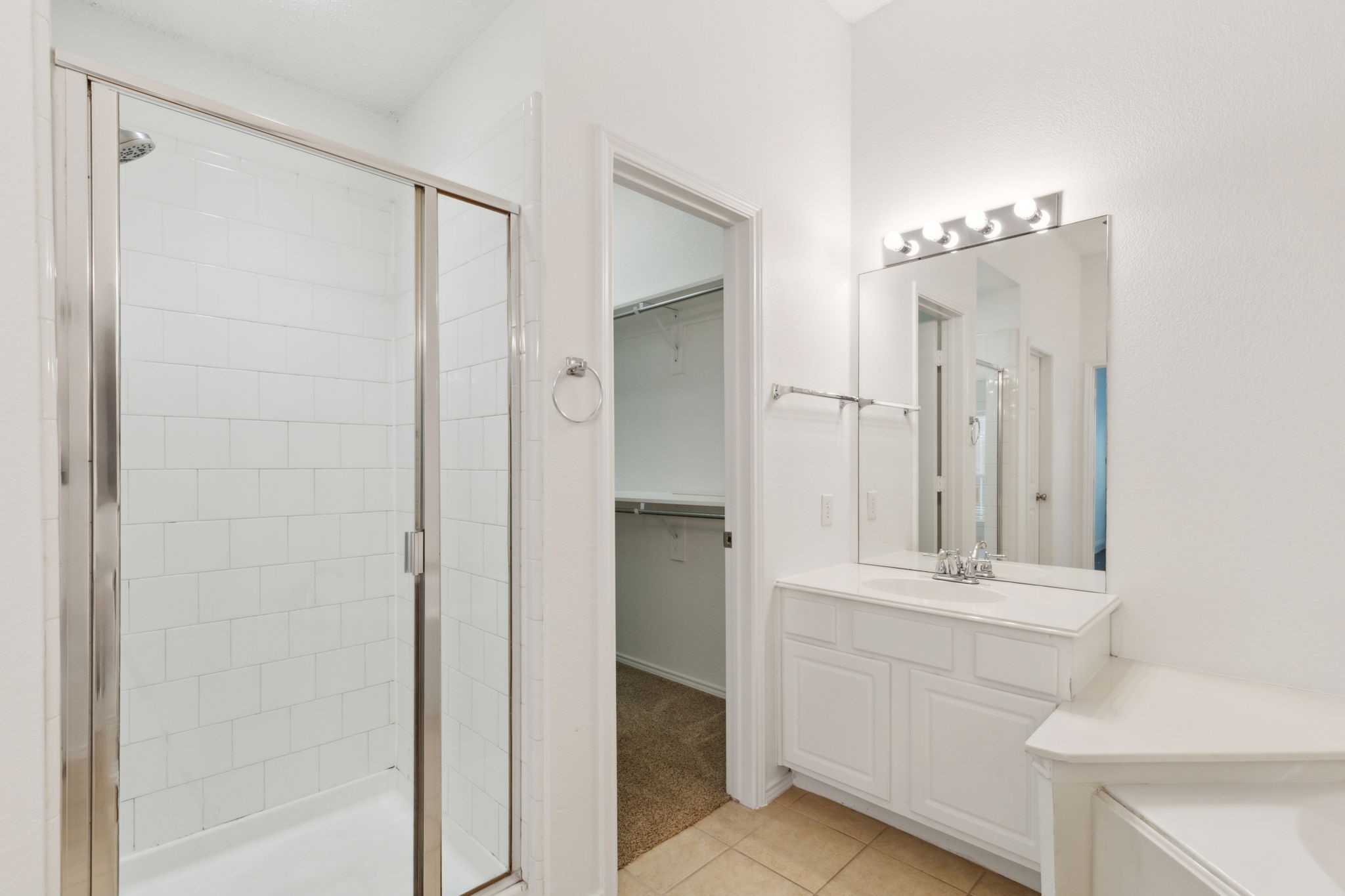 6680 Canterbury Drive