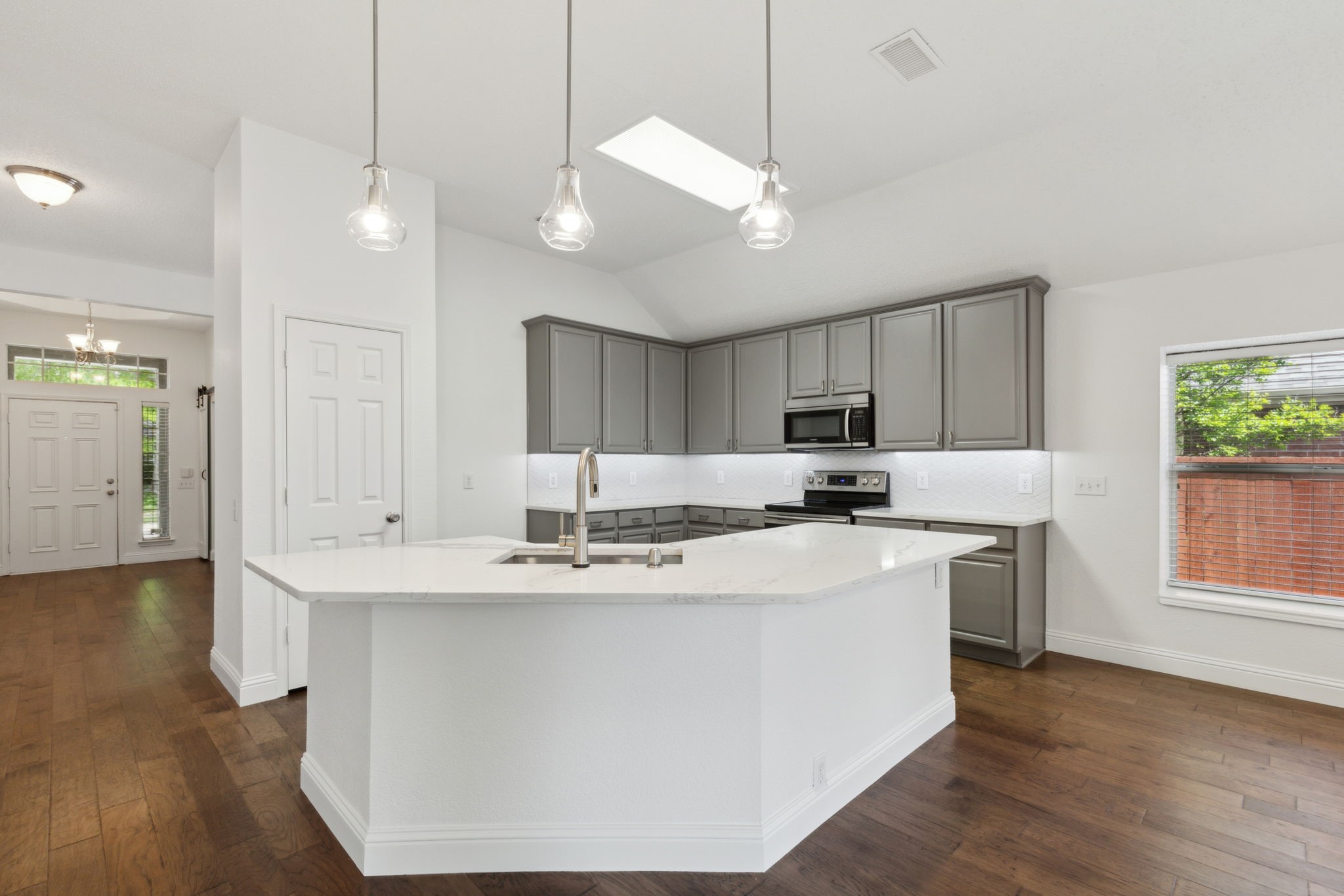 6680 Canterbury Drive