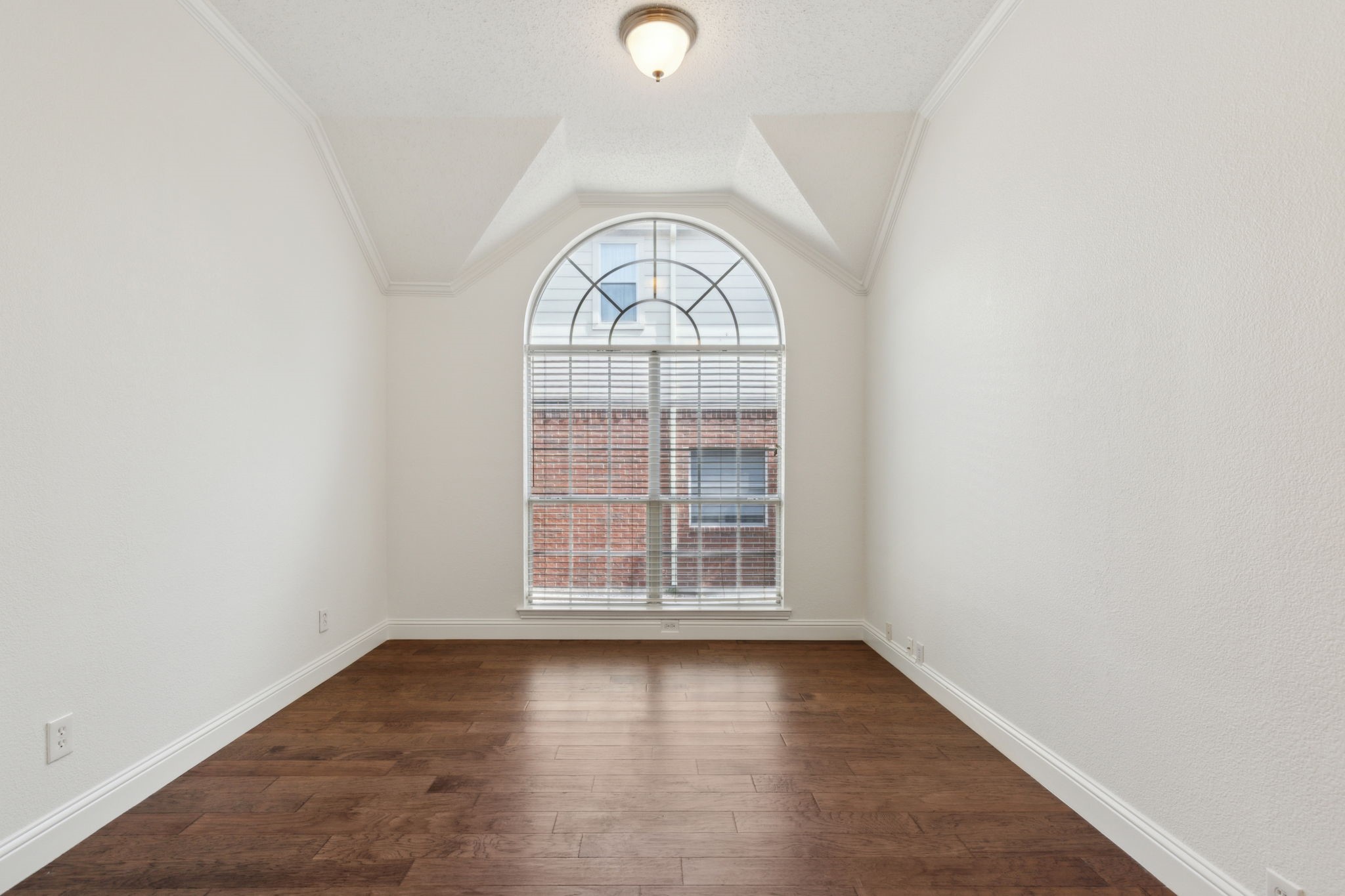 6680 Canterbury Drive