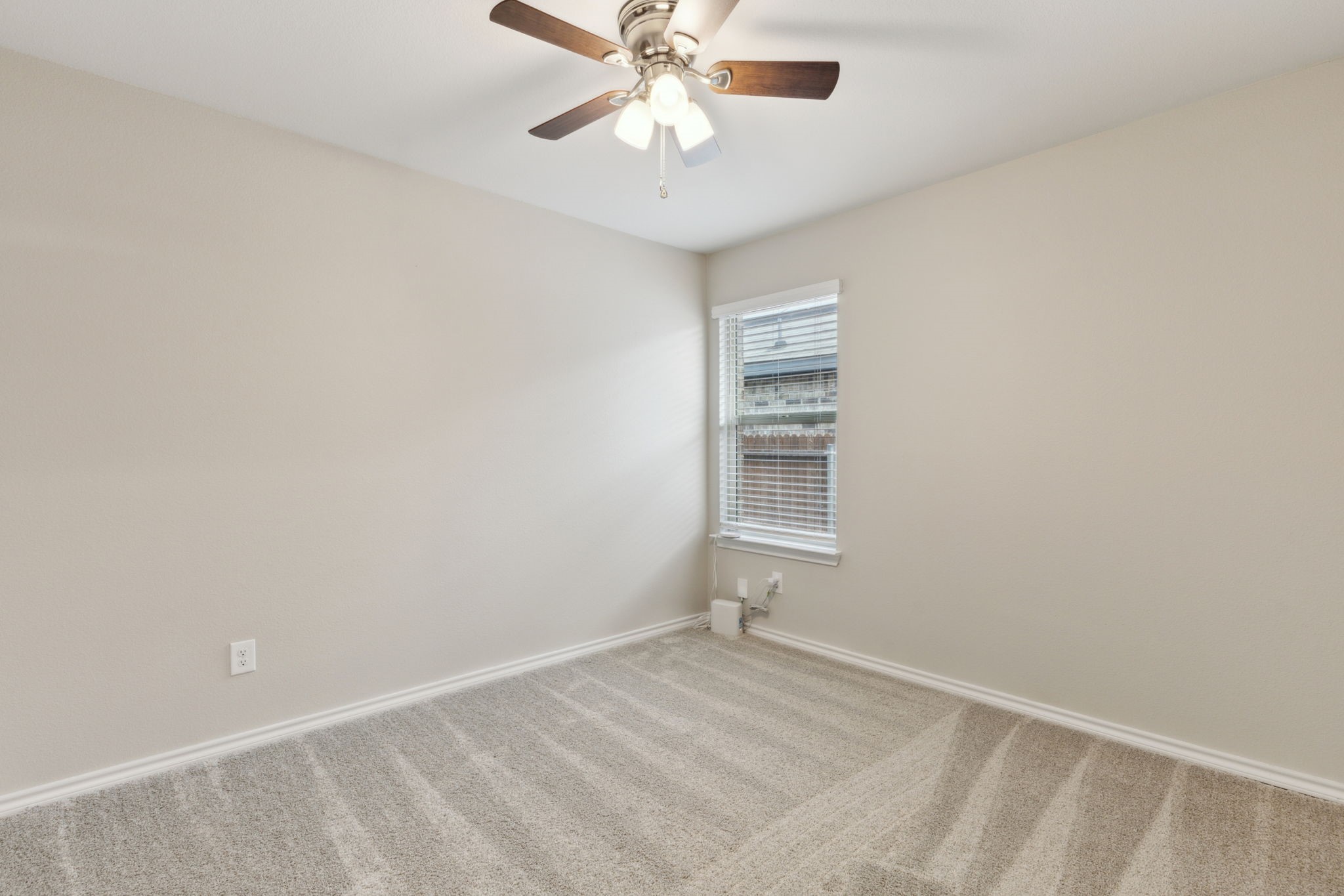 3421 Riverside Drive