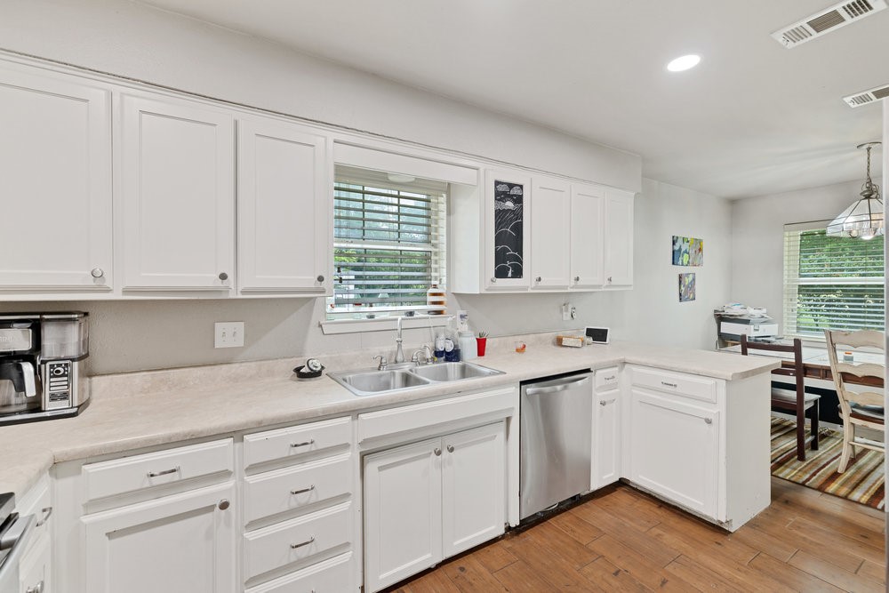 914 Glengarden Street