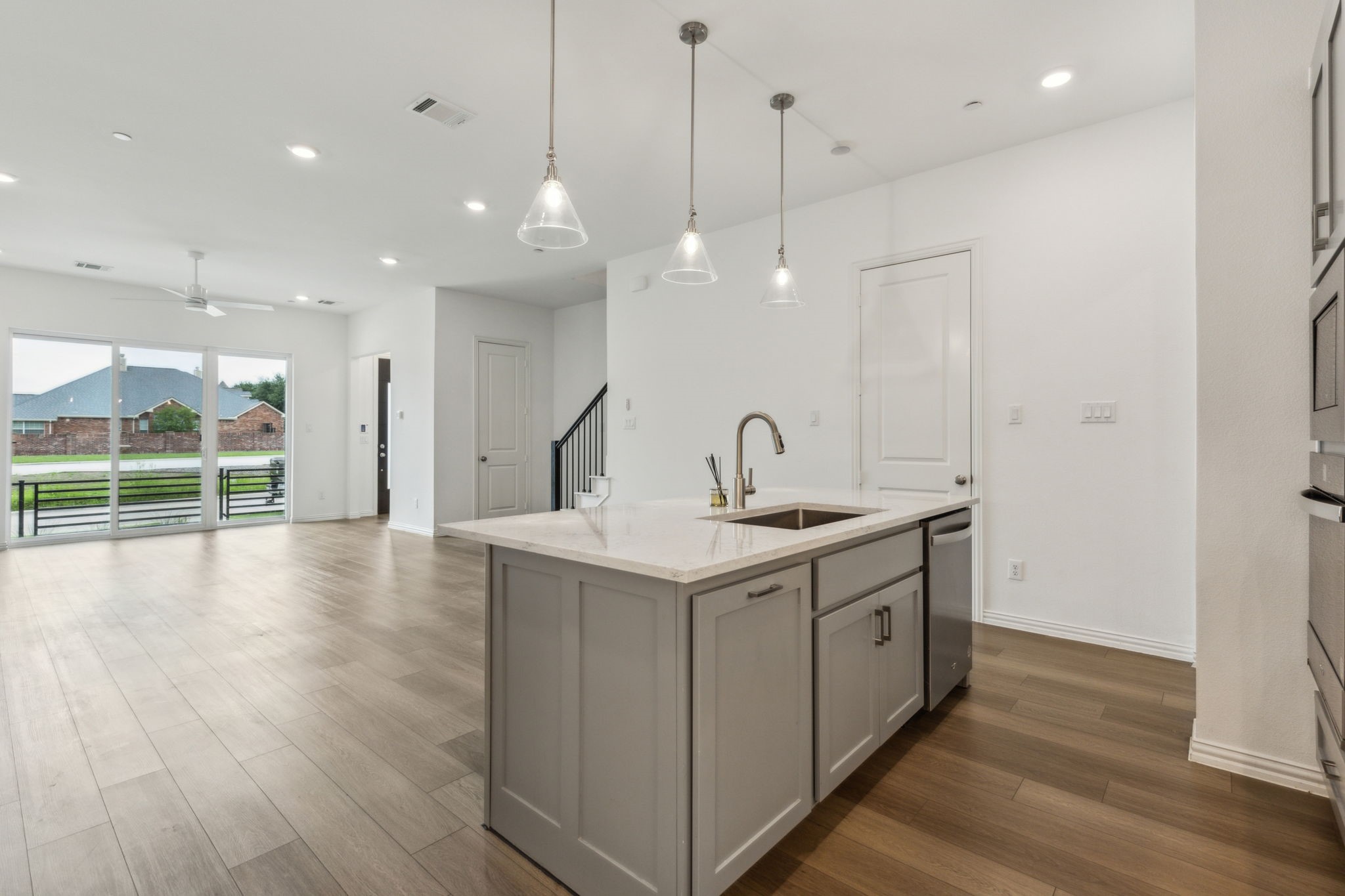 1276 Daybreak Drive