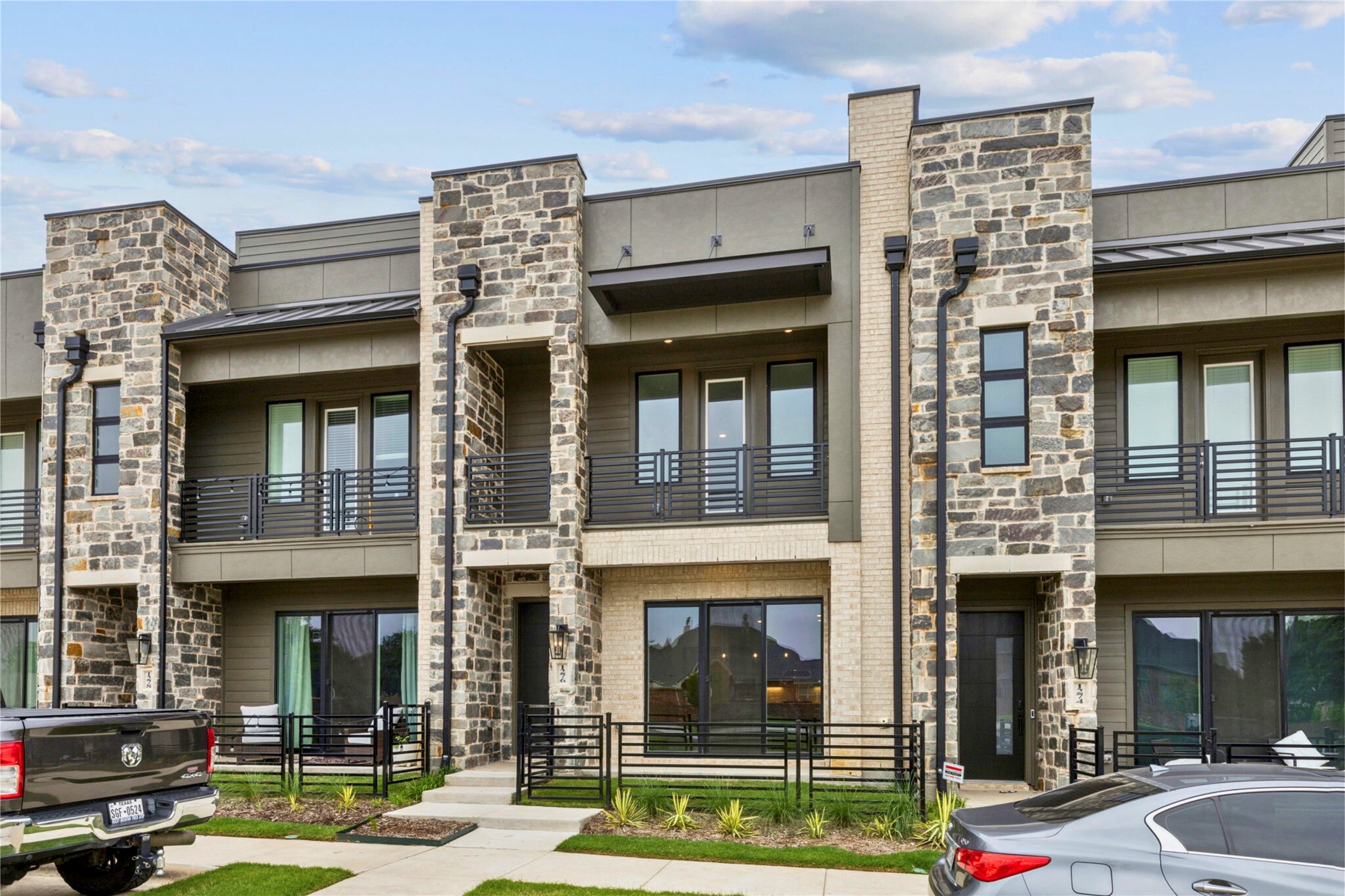 1276 Daybreak Drive