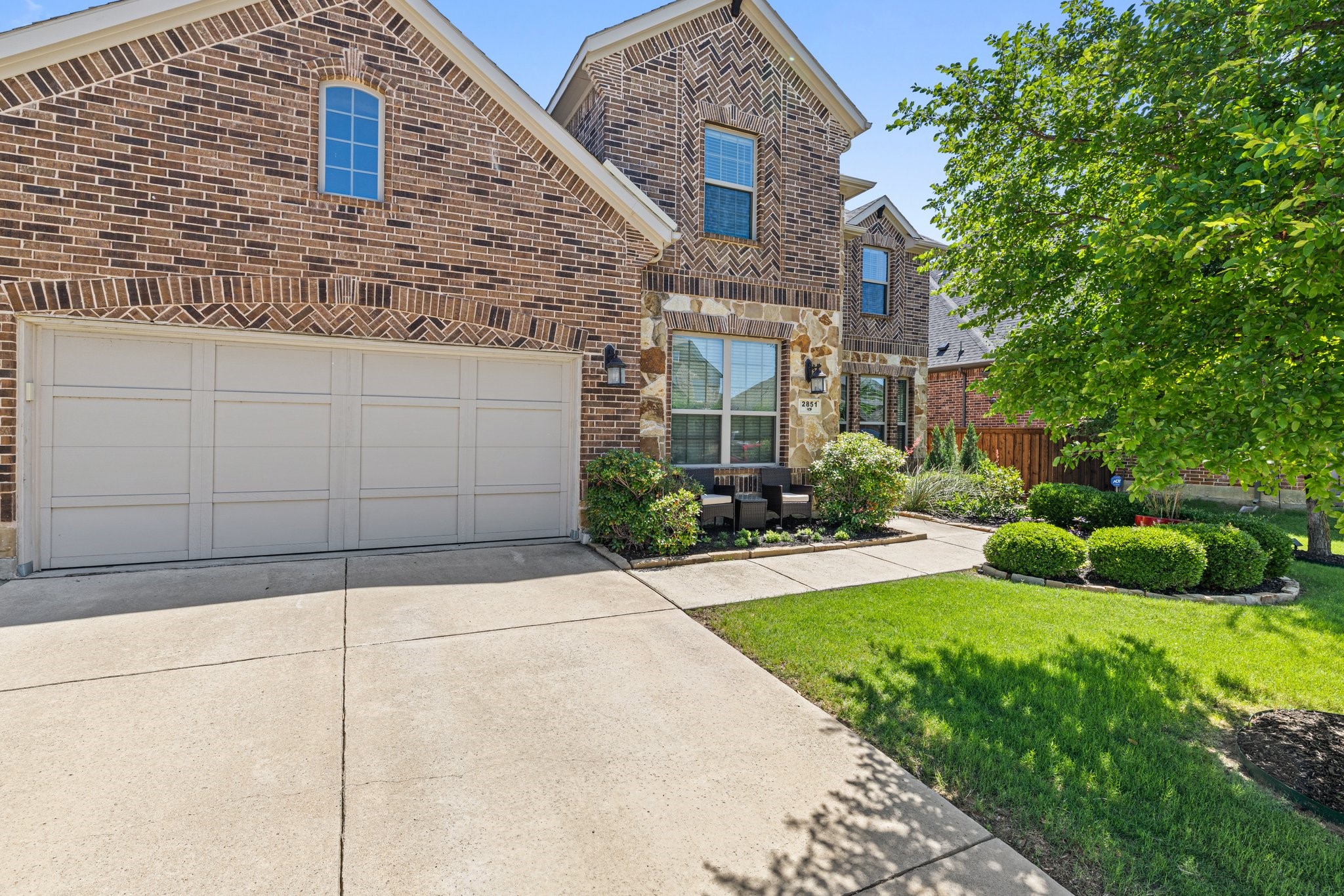 2851 Clearwater Drive