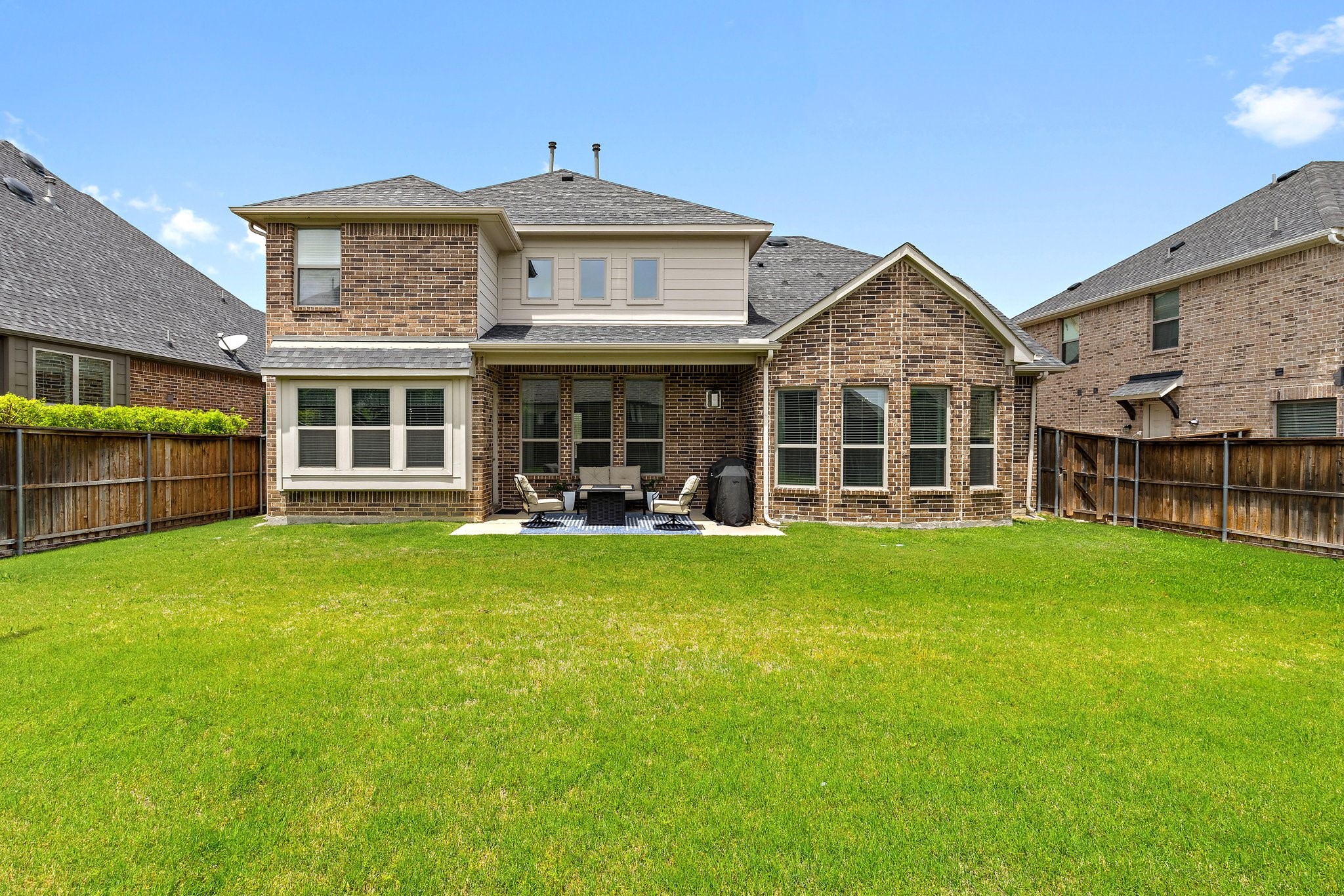 2851 Clearwater Drive