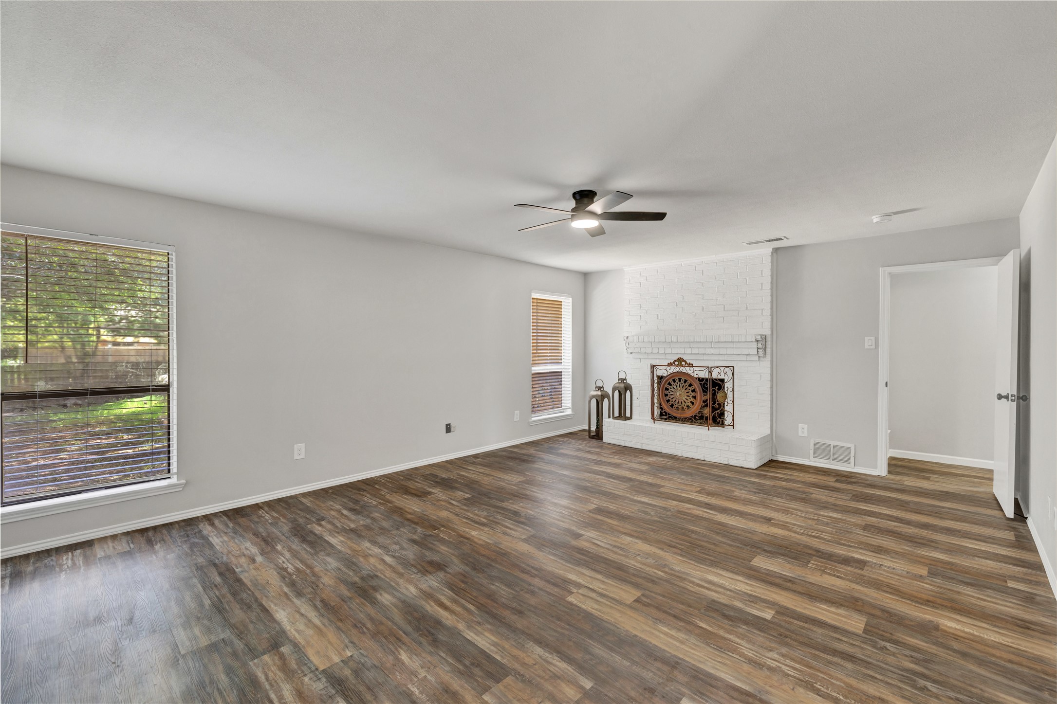 1603 Versailles Drive