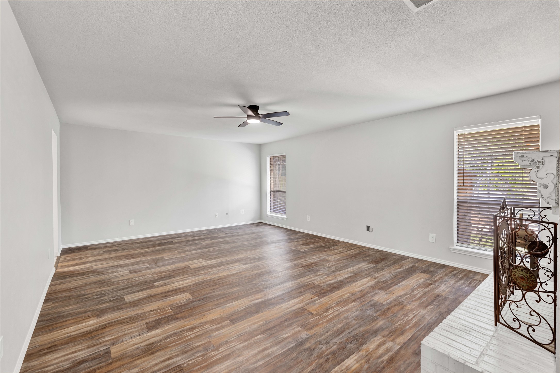 1603 Versailles Drive