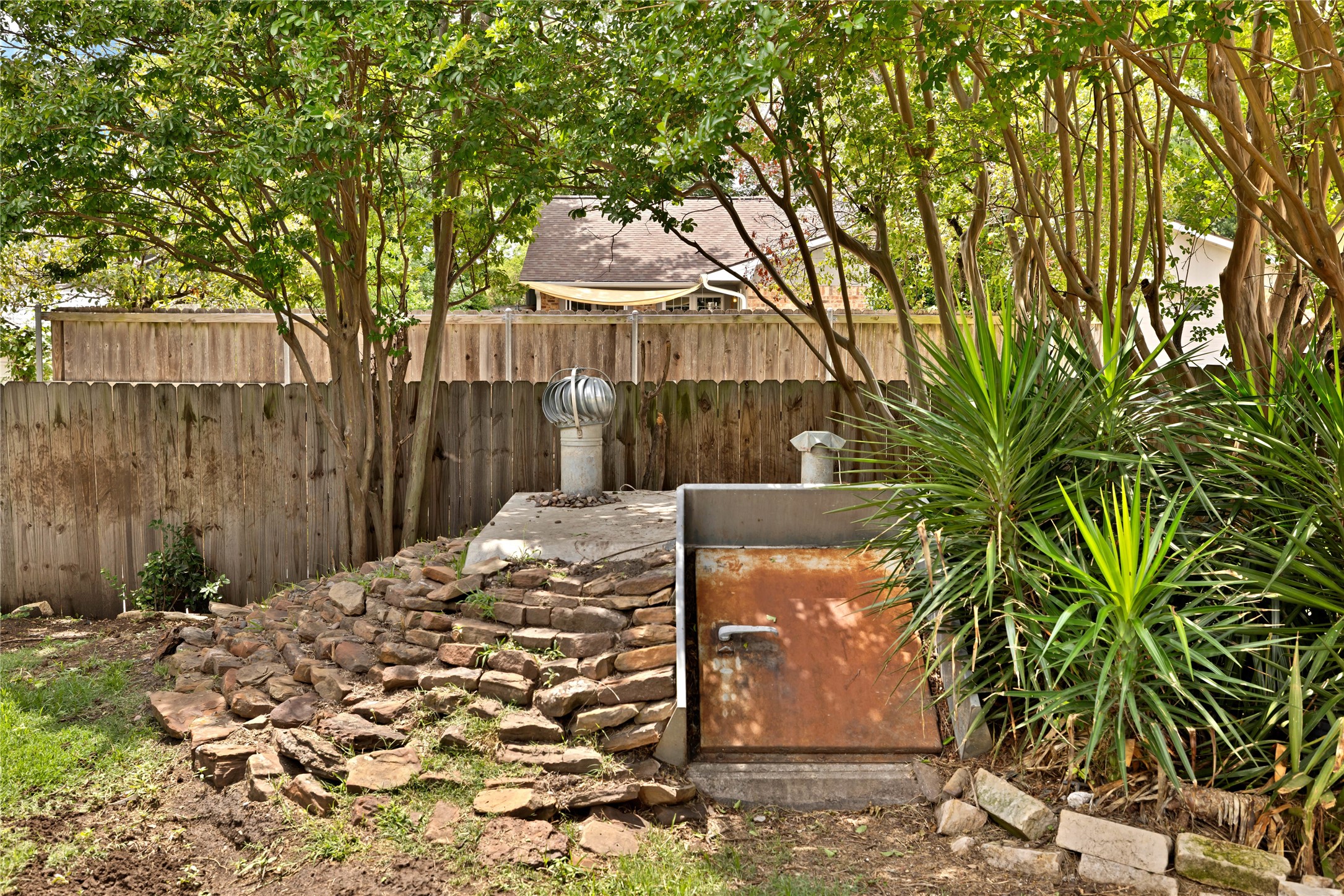 1603 Versailles Drive