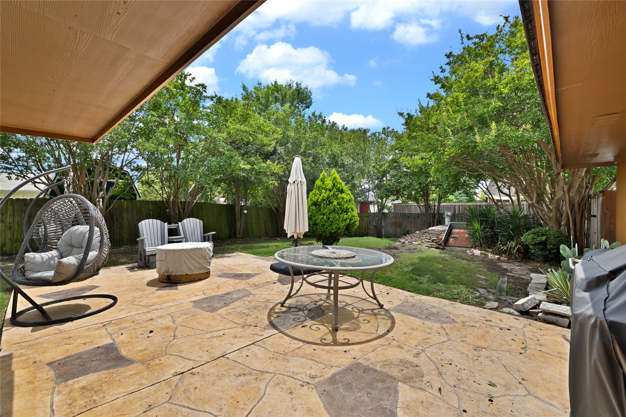 1603 Versailles Drive