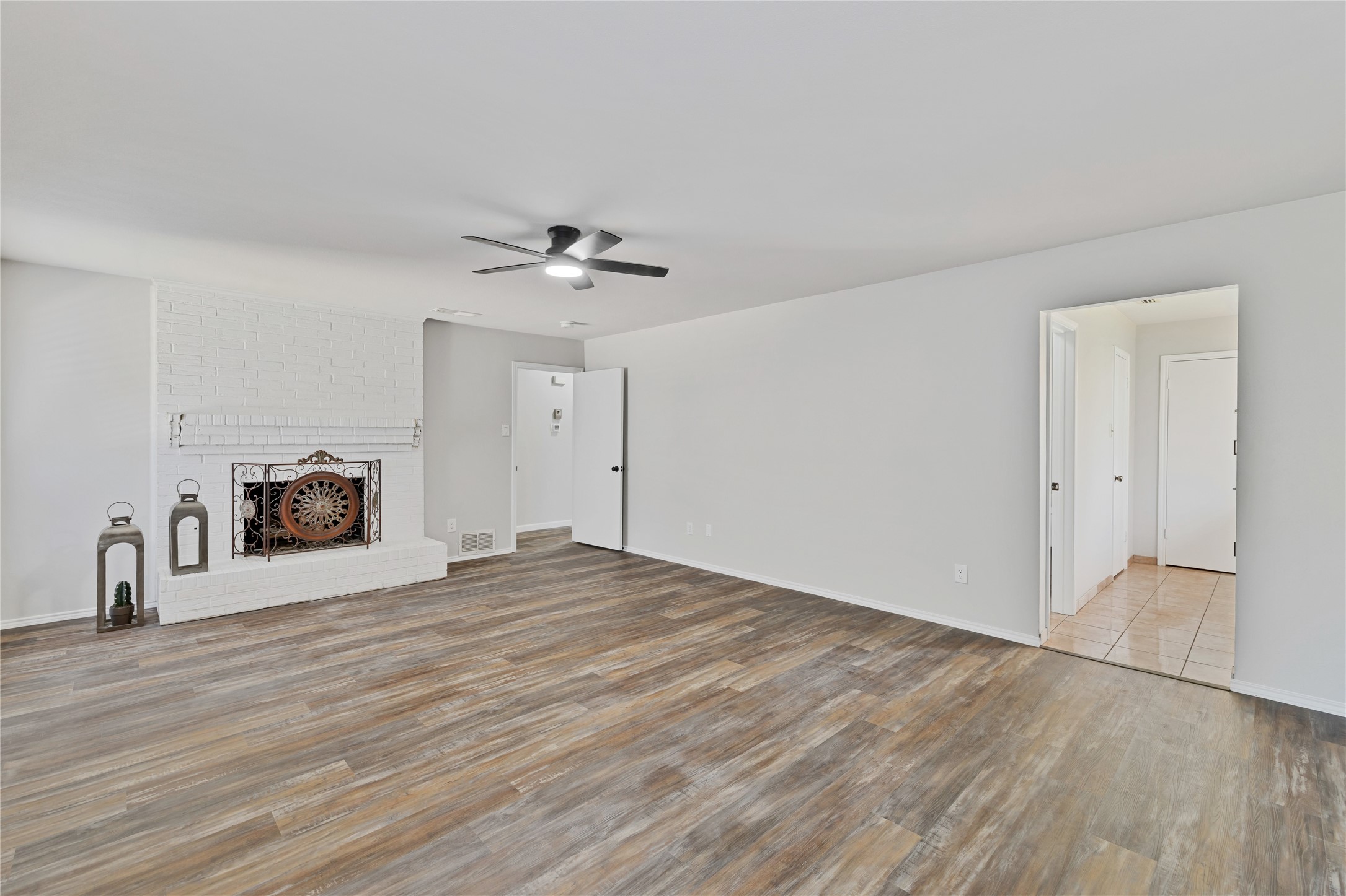 1603 Versailles Drive