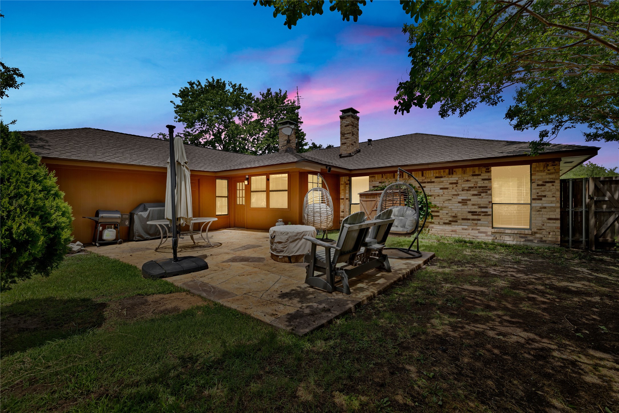 1603 Versailles Drive