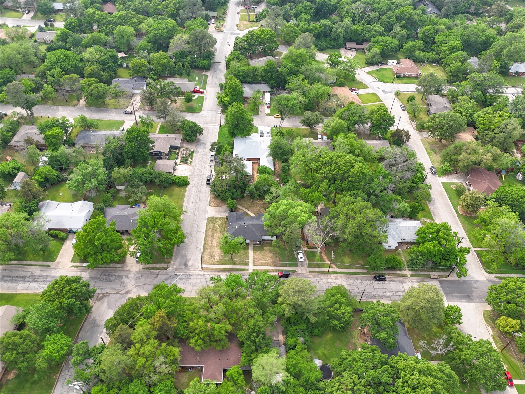 2203 Glenwood Lane